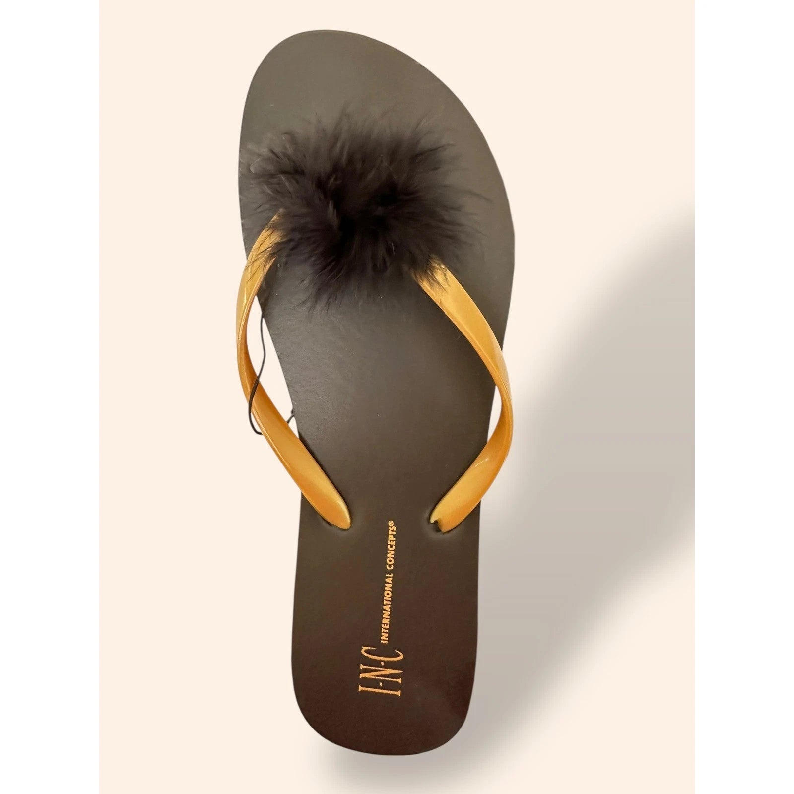 NEW INC International Concepts Black Feather Thong Sandals Womens Size 6/7