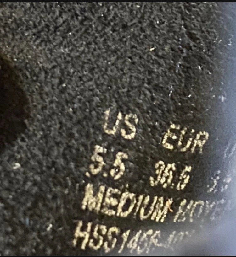 5.5 Hush Puppies Soft Style , Memory Foam, Denim Slip On Sandals. Low Heel