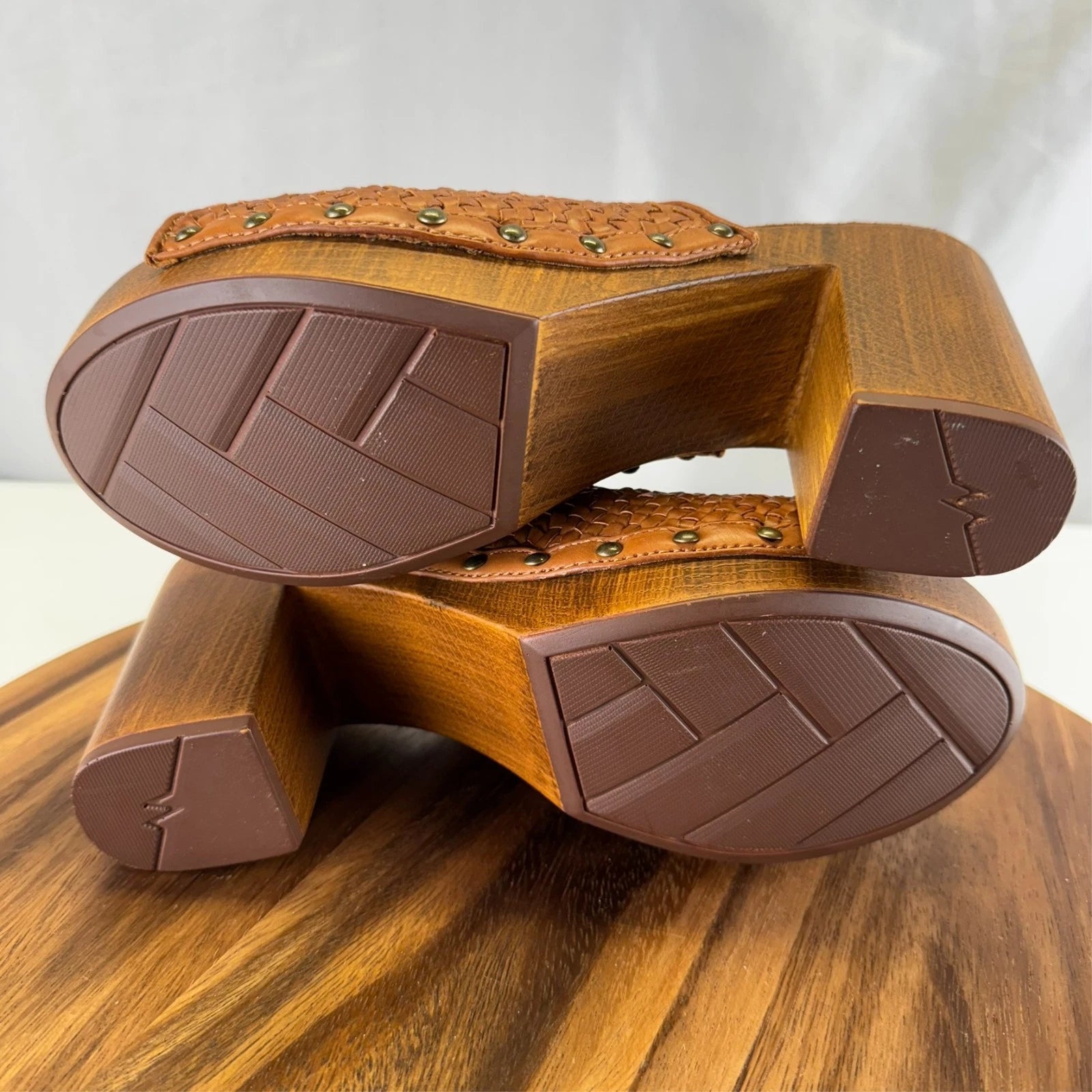 White Mountain Foot beds Altoria Brown Y2K Style Slide Platform Sandals Sz 9.5