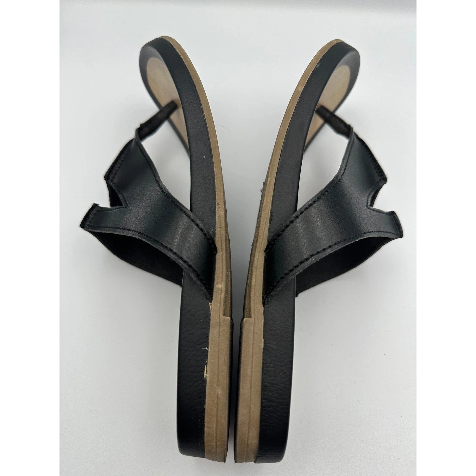 Mia Amore Mayte Keyhole Black Thong Sandals Women's Comfort Casual Slides