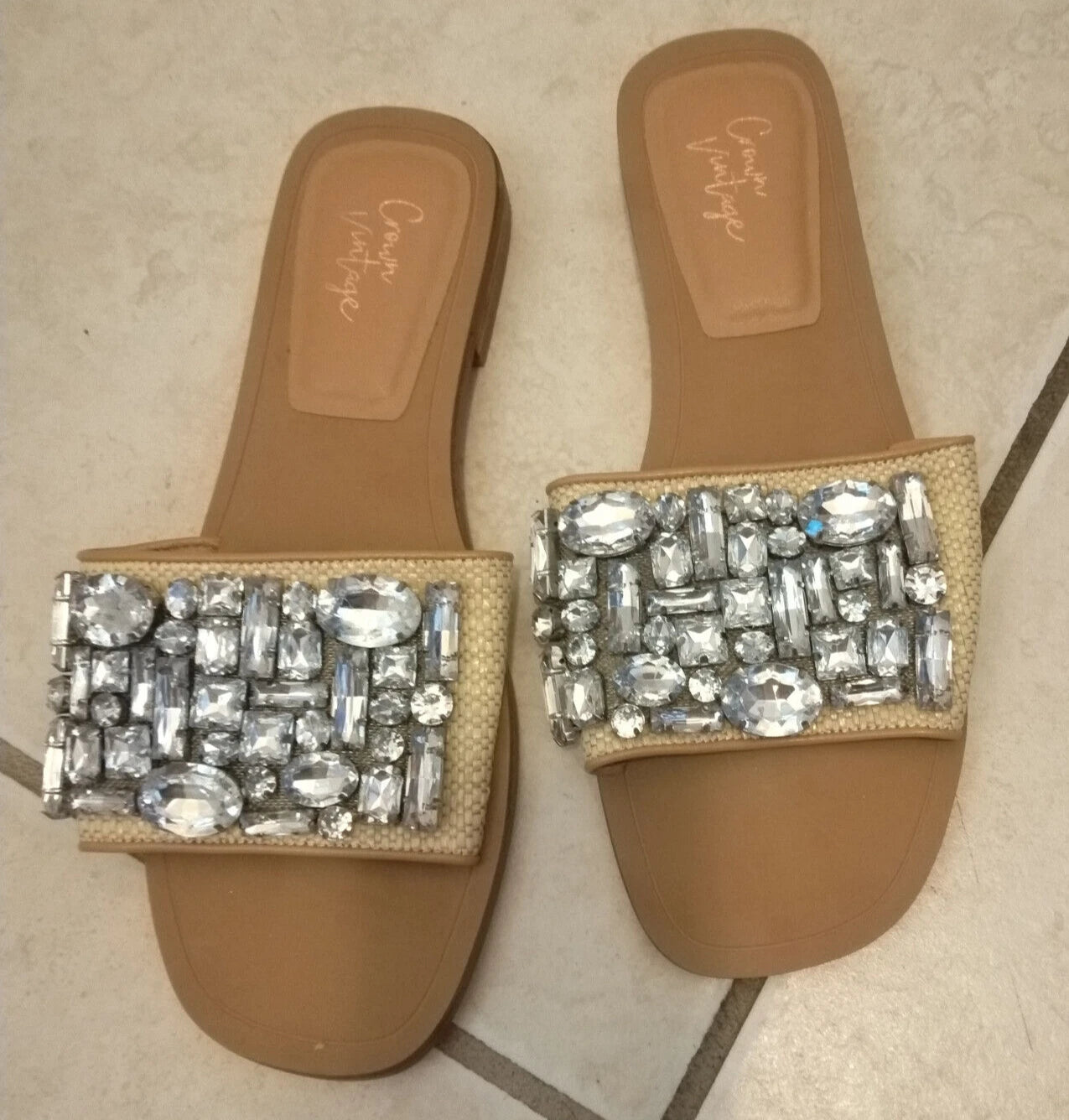 Crown Vintage 8M Gem/Rhinestone Selmira Slide Casual Fashion Sandals co1969