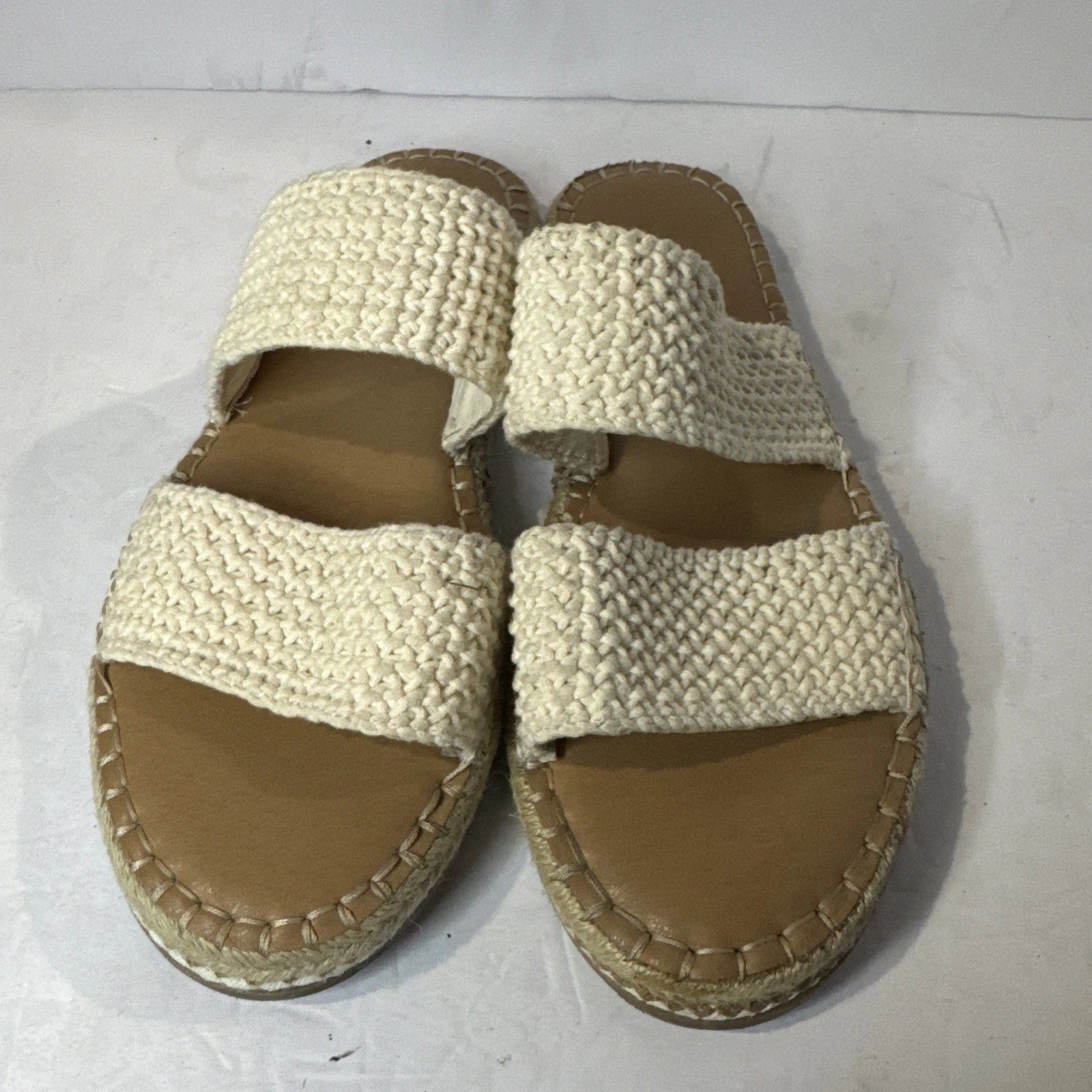 american eagle sandals