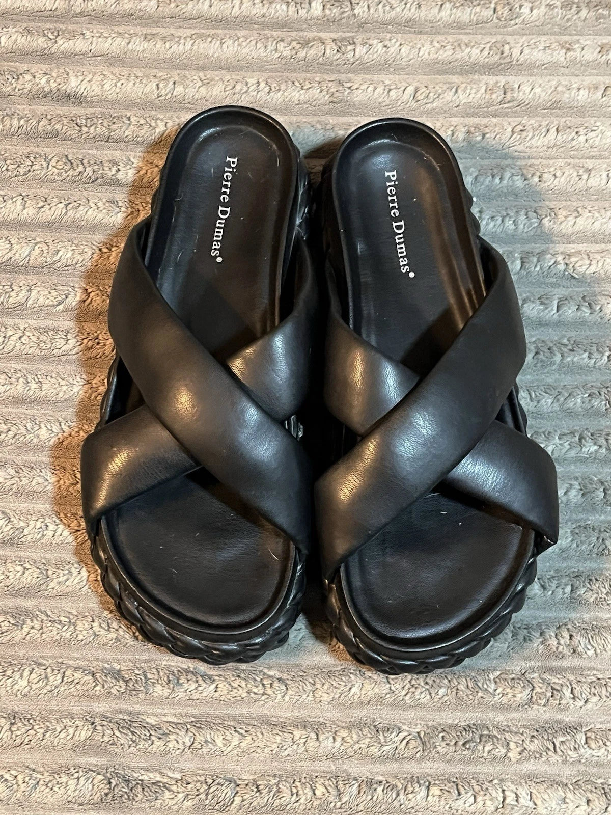 Pierre Dumas Women's slide Style Sandals Black Size 11