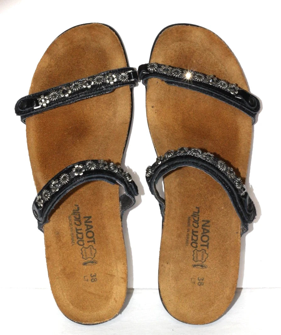 Naot Mona Womens Size 7-7.5 EUR 38 Metal Beaded Flowers Leather Sandals Rare