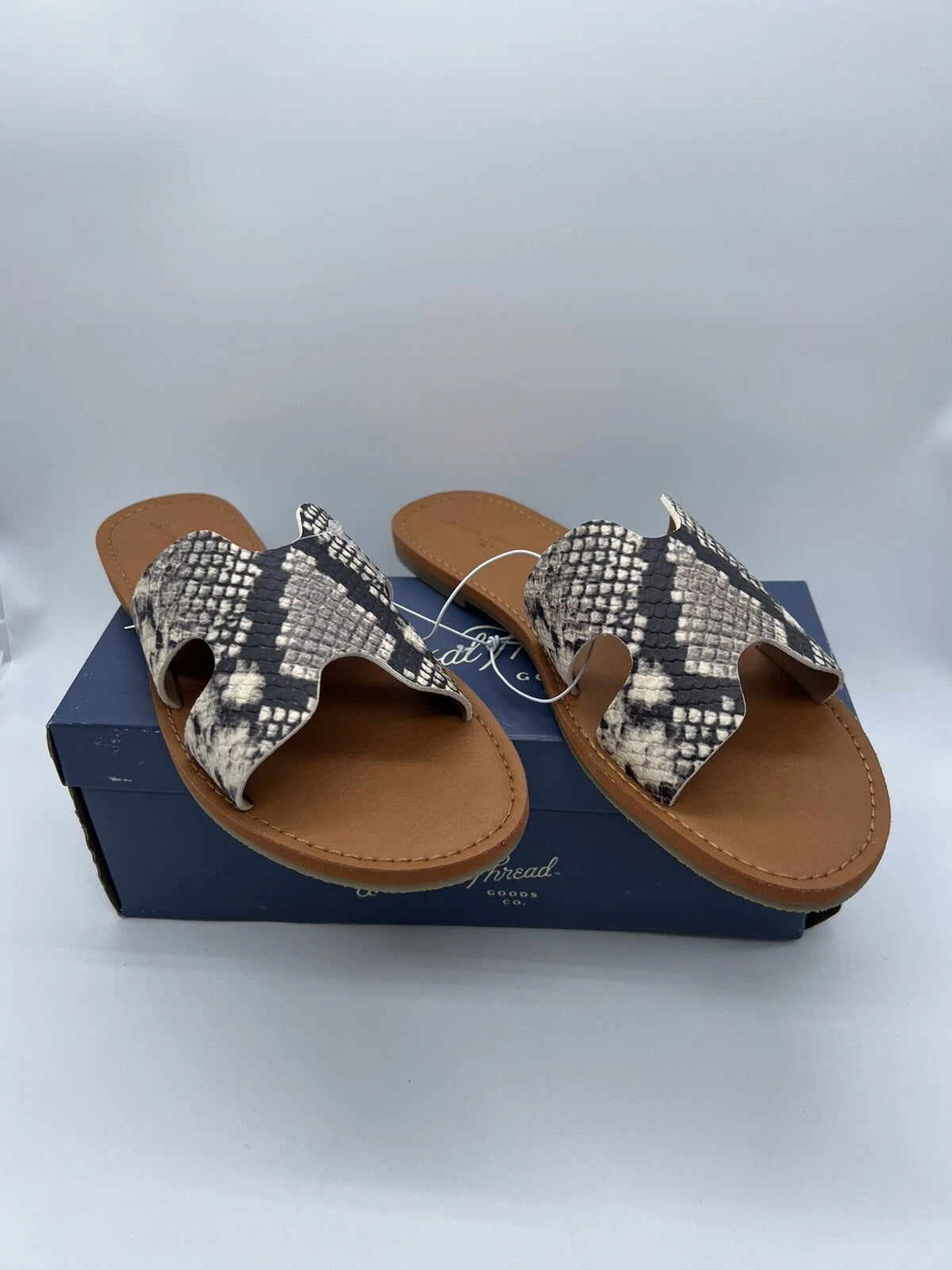 Universal Thread Womens Snake Print Jenny Style Slip On Slides Sandals Size 8