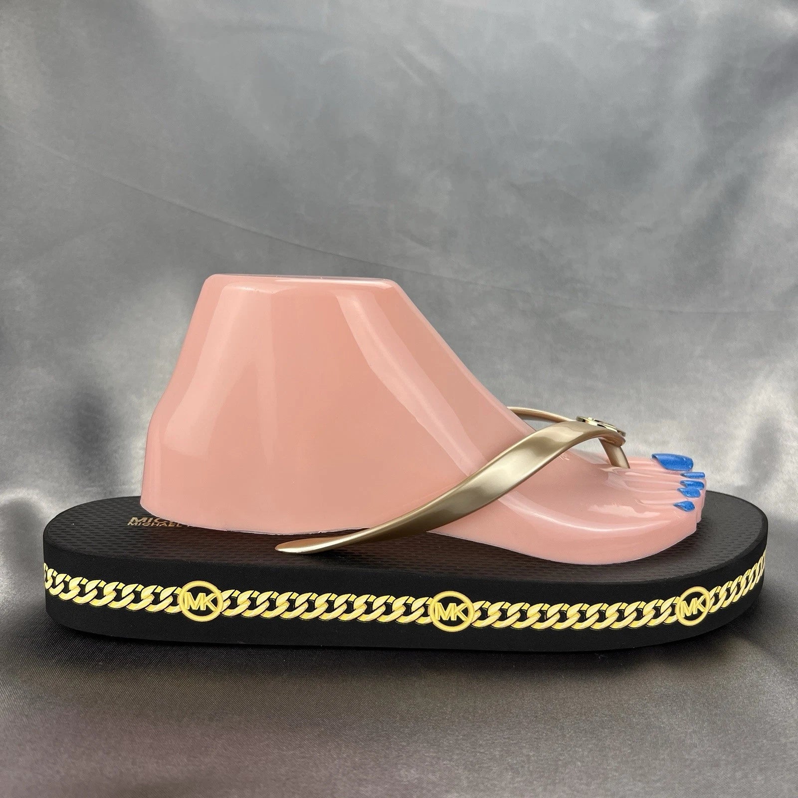 Michael Kors Logo Flip Flops Womens 10 Fashion Sandals Black/Gold RX24D MK Shoes