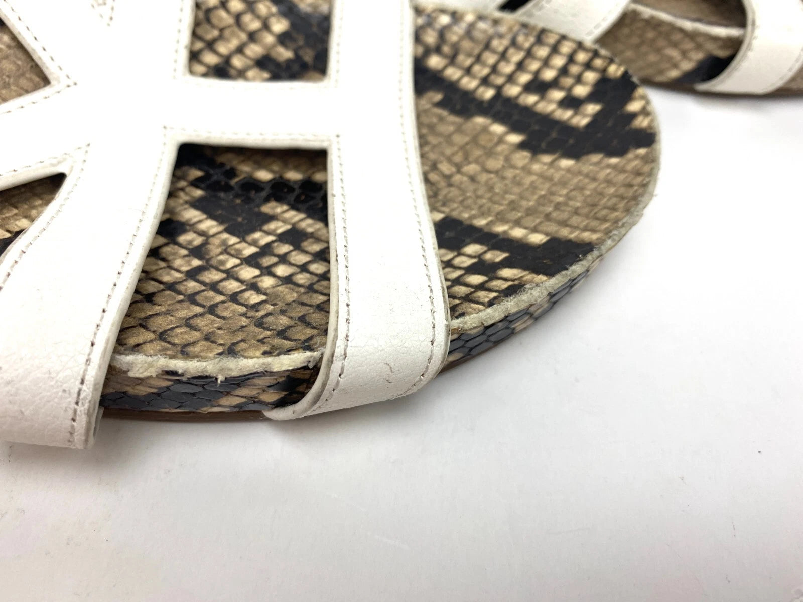 VIA SPIGA Soft Pebbled Bohemian Fashion Snake Skin Print Strappy Flat Sandal 7