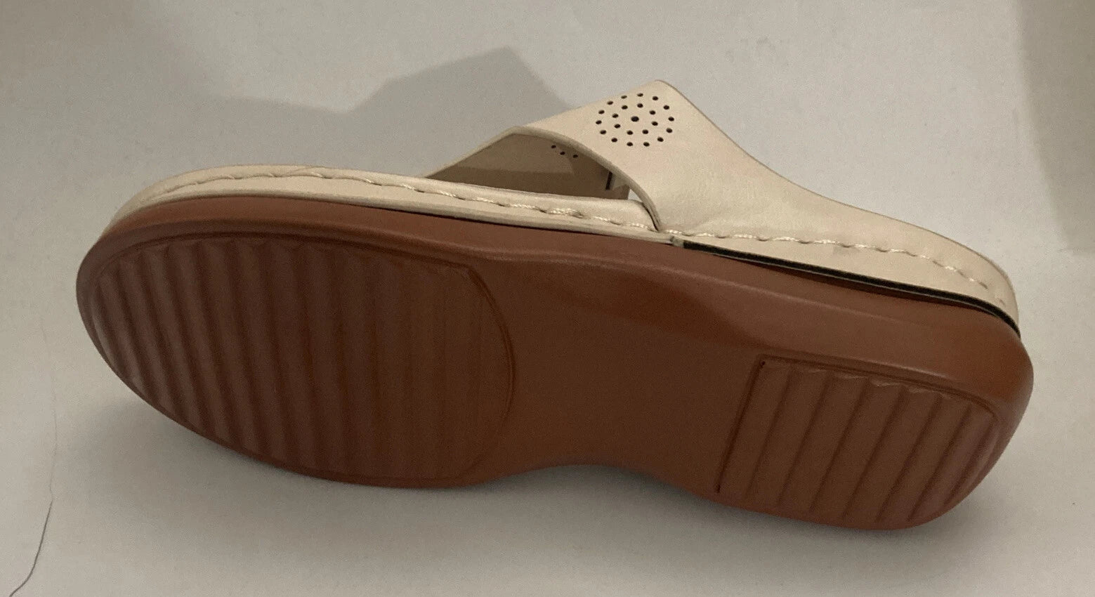 Fashion Womens Perforated Slide Sandals Beige PU Leather Size 8 M US