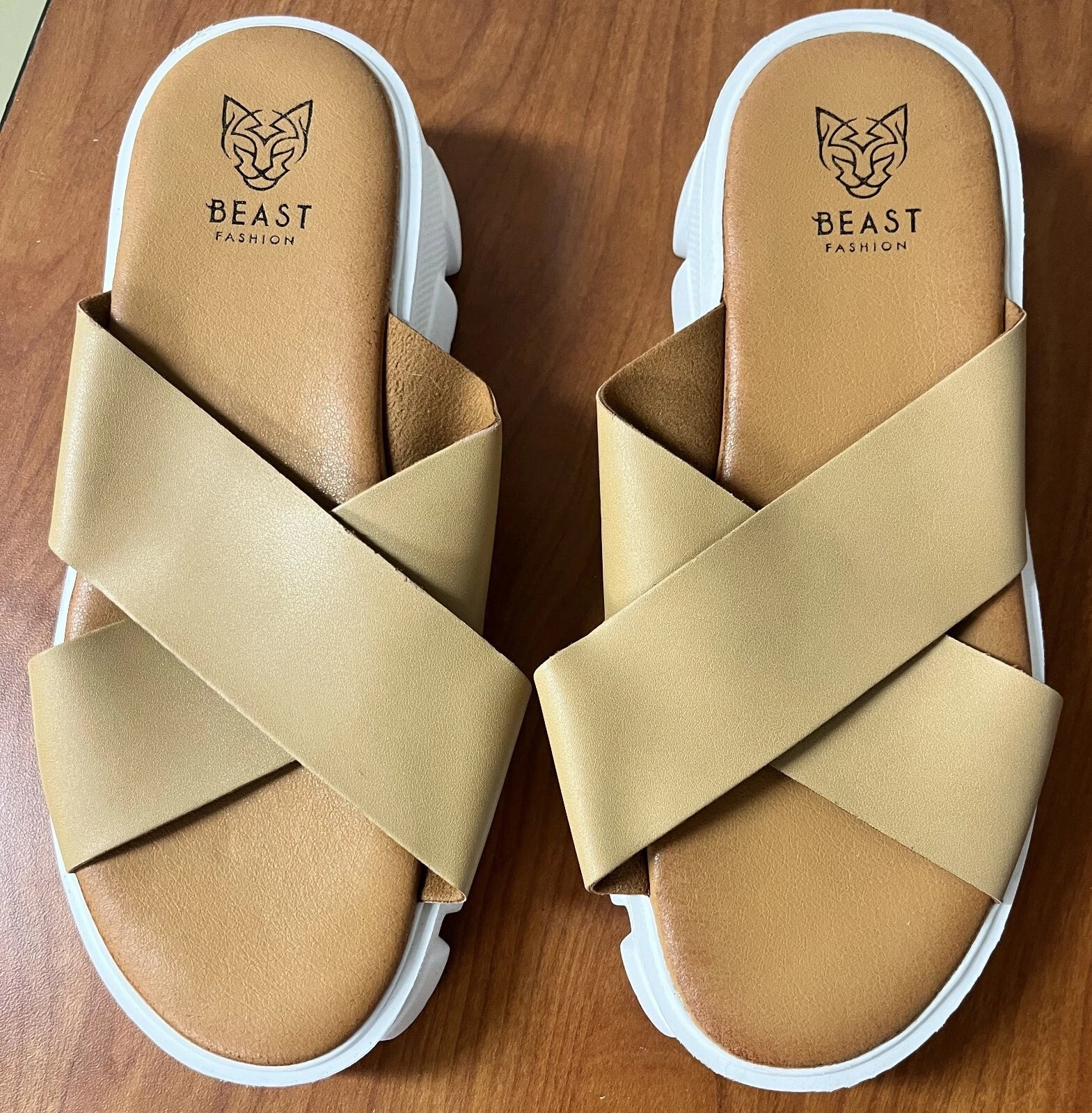 Beast Fashion Brown White Slip On Crossed Strap Sandal Womens Size 8 New