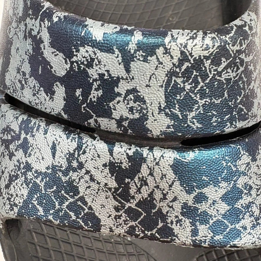 OOFOS Recovery Slides Luxe Sandals Women’s 5 Blue Iridescent Snake Comfortable