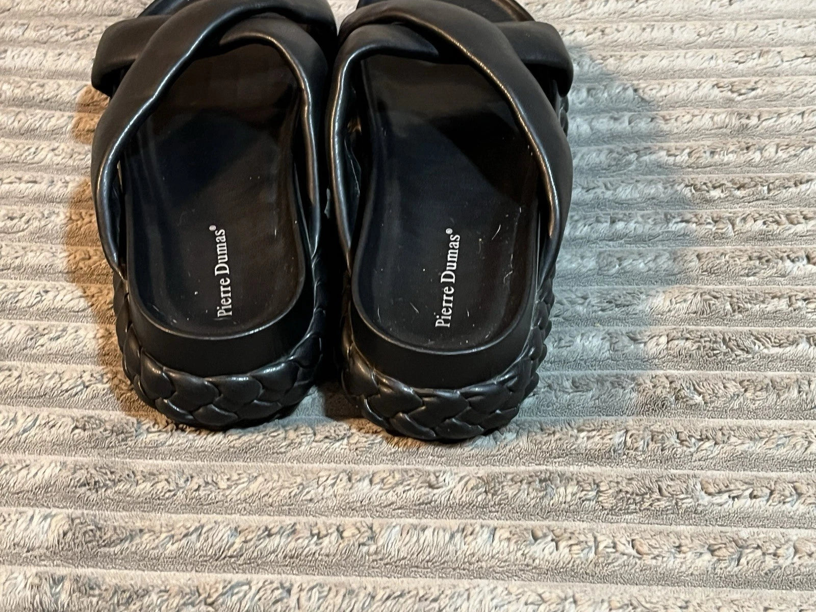 Pierre Dumas Women's slide Style Sandals Black Size 11