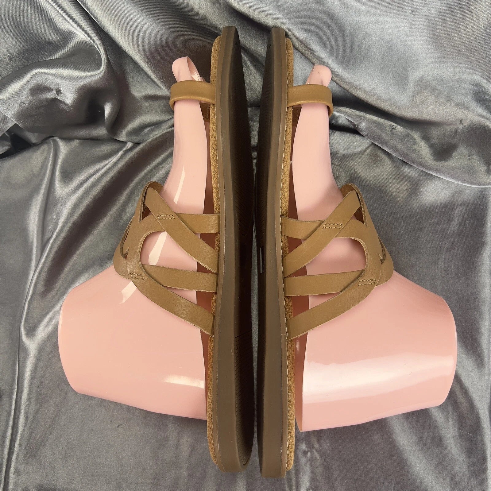 Crown Vintage Aravedi Sandals Women’s 11 Tan Cognac Toe Loop Summer Fashion Shoe