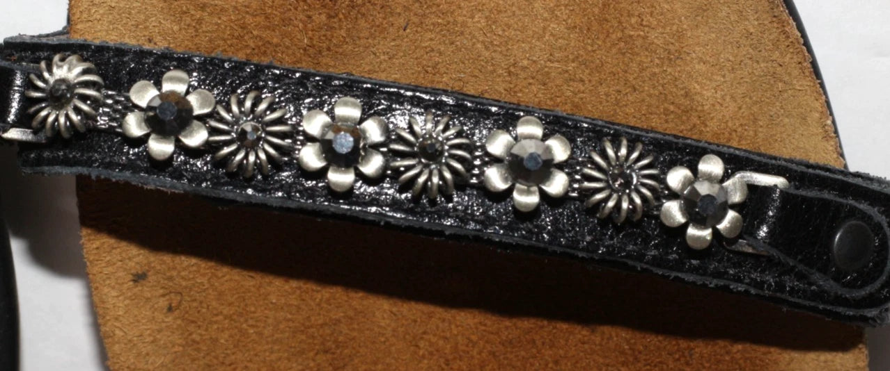 Naot Mona Womens Size 7-7.5 EUR 38 Metal Beaded Flowers Leather Sandals Rare