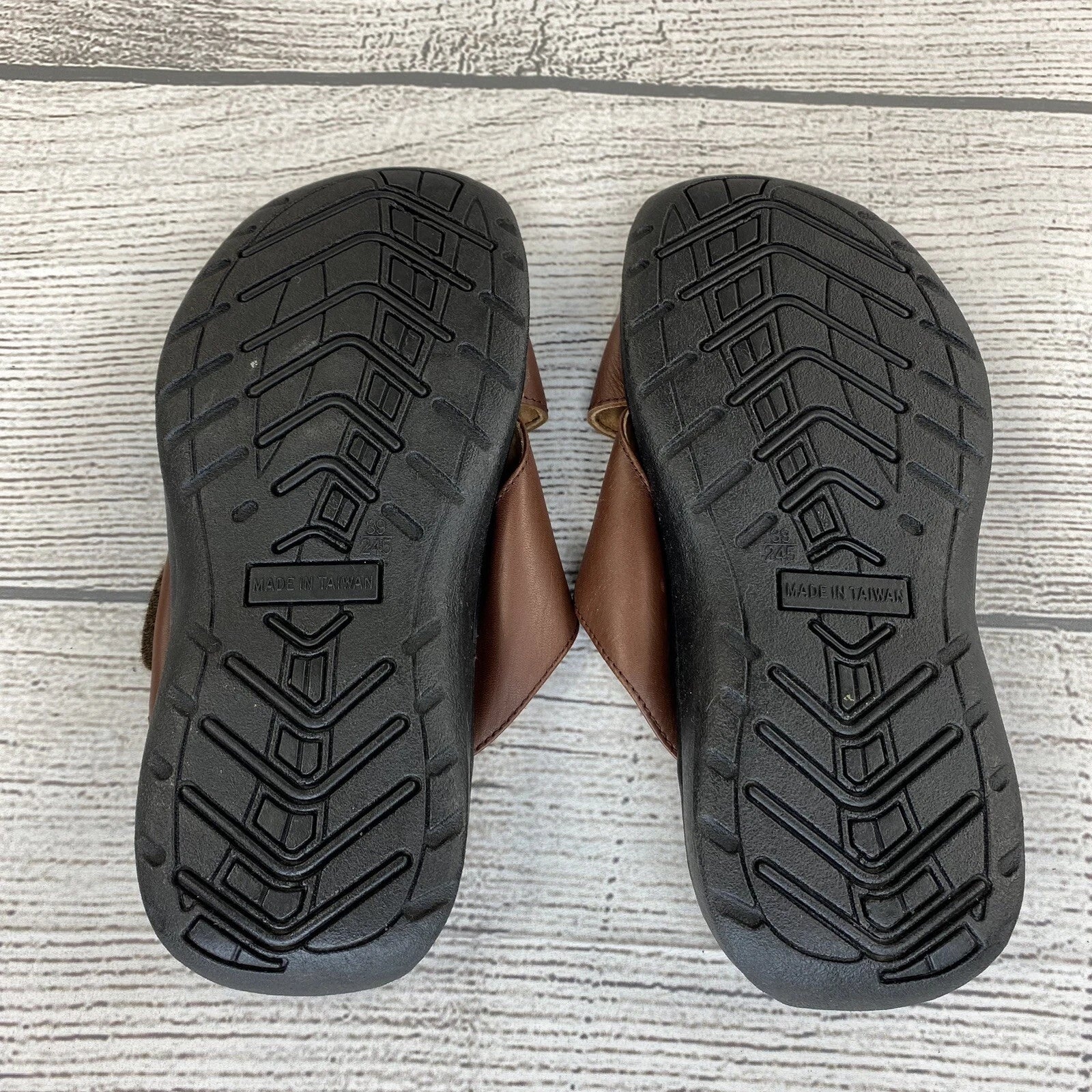 A. MOUR Comfort Slide Sandals Women Size 8 Slip On Adjustable Sandals - NEW