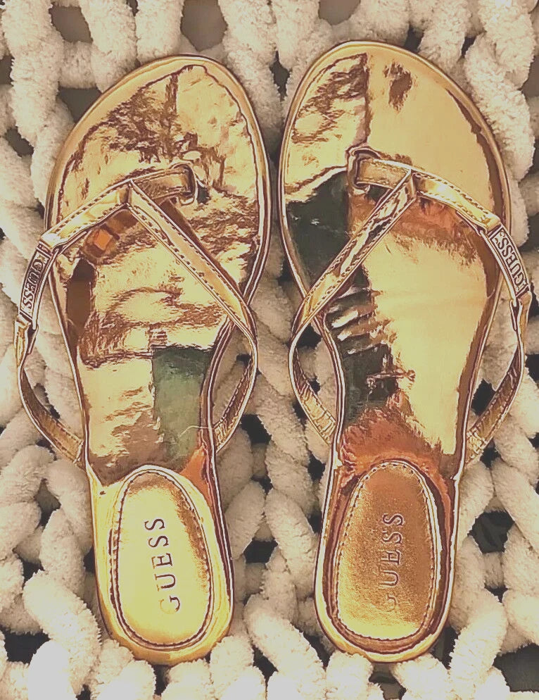 GUESS Sandals Gold Flip Flop Thong Style 8M Rhinestone Bling Dressy Or Casual
