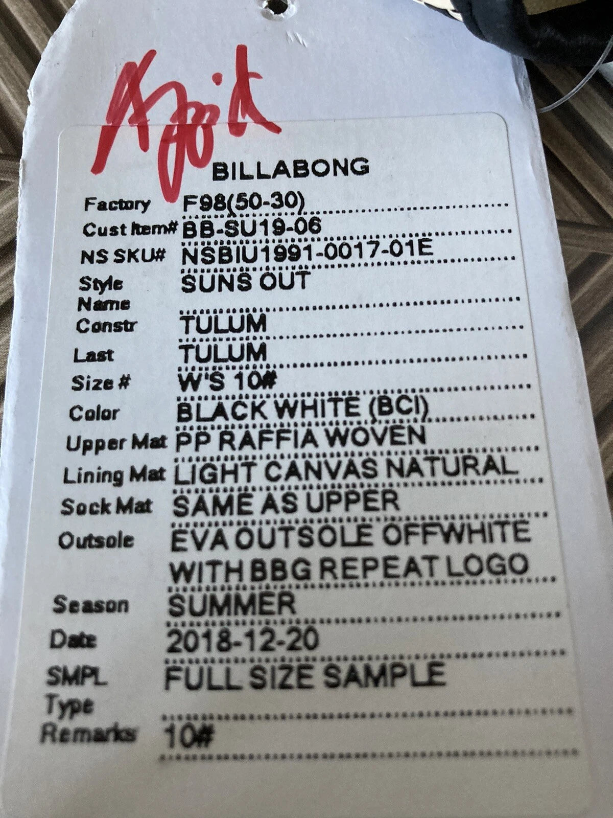 NEW Billabong Woven Raffa Sandals ~ Boho Style Black & Off-White Pattern Sz 10