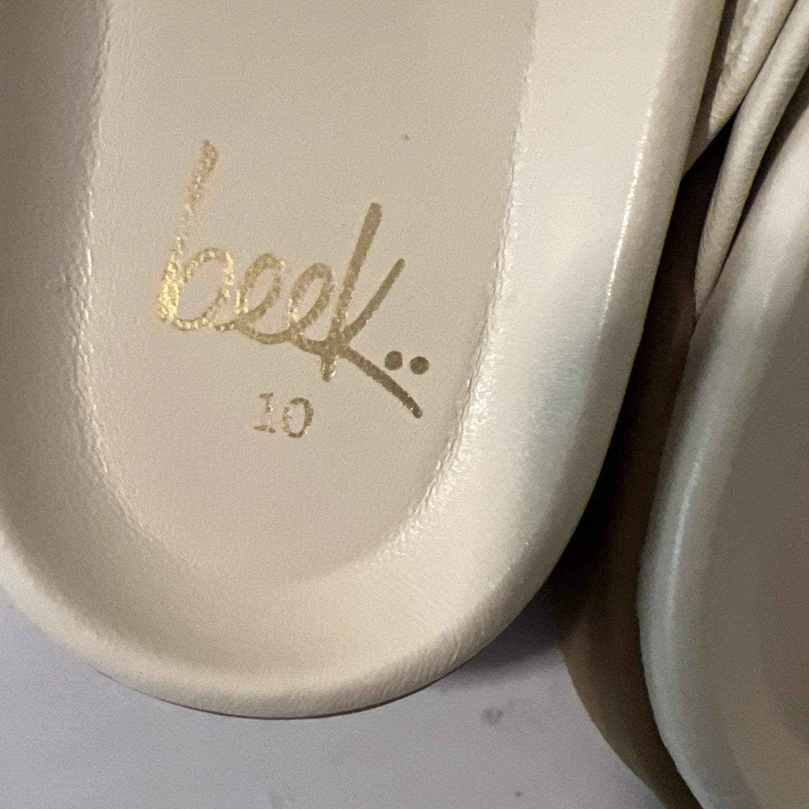 BEEK Ivory Hen Leather Platform Slides Sandals Size 10 NEW