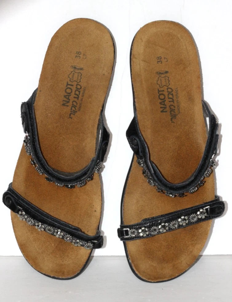 Naot Mona Womens Size 7-7.5 EUR 38 Metal Beaded Flowers Leather Sandals Rare
