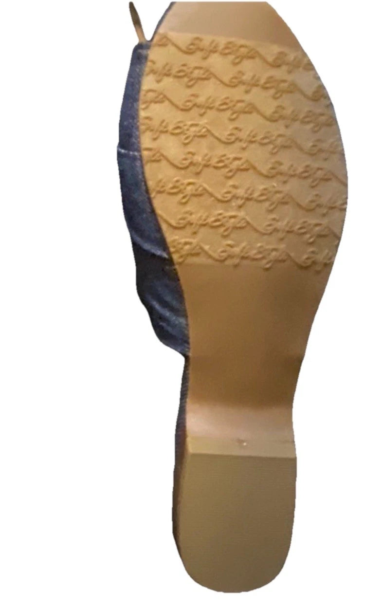 5.5 Hush Puppies Soft Style , Memory Foam, Denim Slip On Sandals. Low Heel