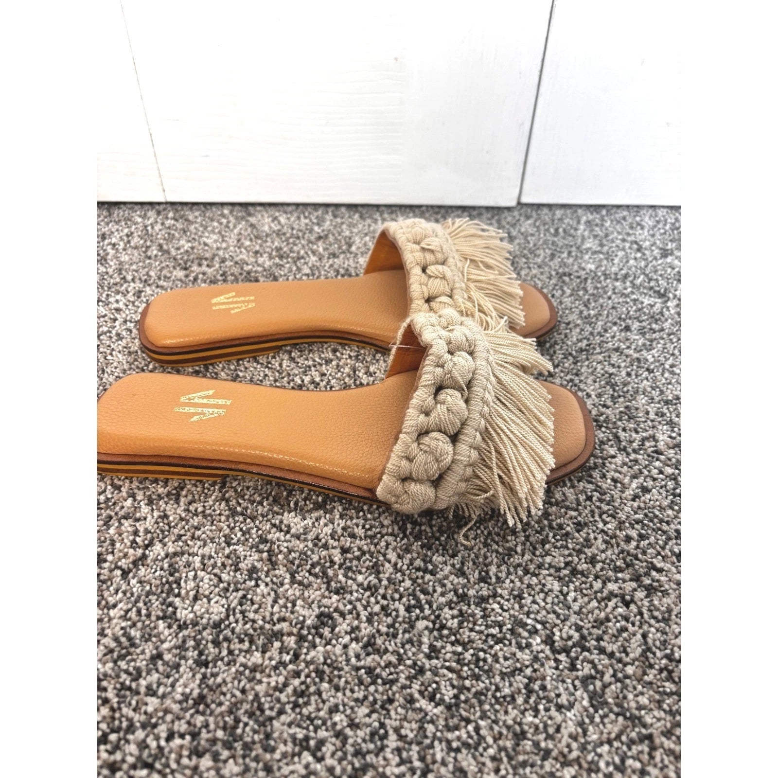 Silvia Cobos Cream Candy Fringe Detail Square Toe Flat Slide Sandals NWOB size 7