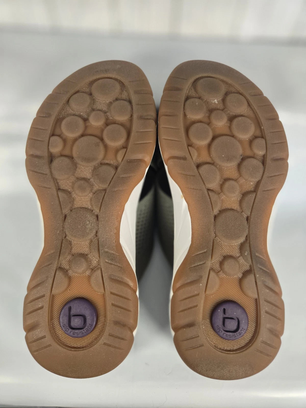 Bionica Avary Slides Womens 10M Olive Cross Strap Slip On Slip Resistant Sandals