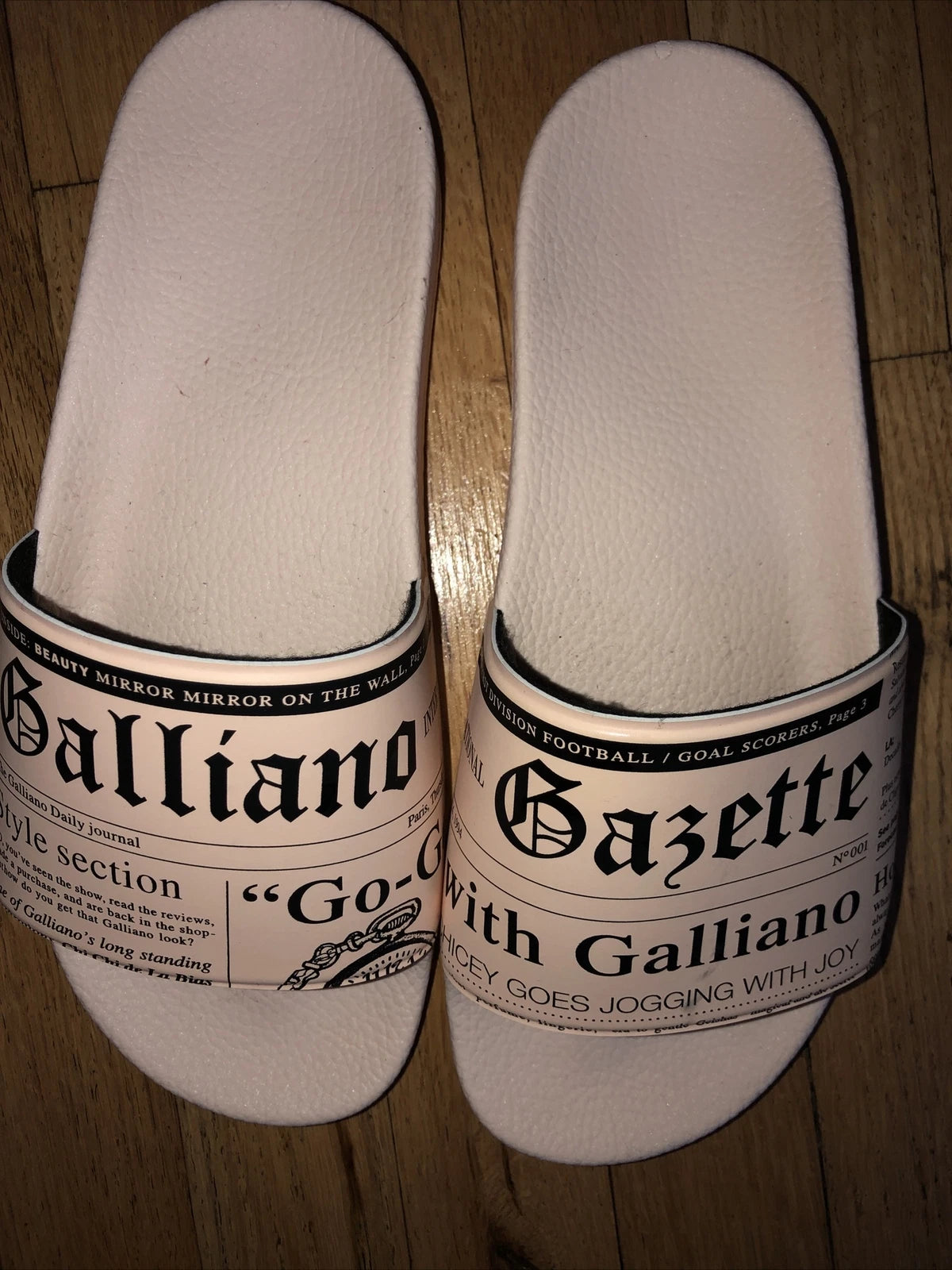 JOHN GALLIANO PARIS Newspaper Gazette Sea Sandals Beach Pool Slides EU 41 Italy