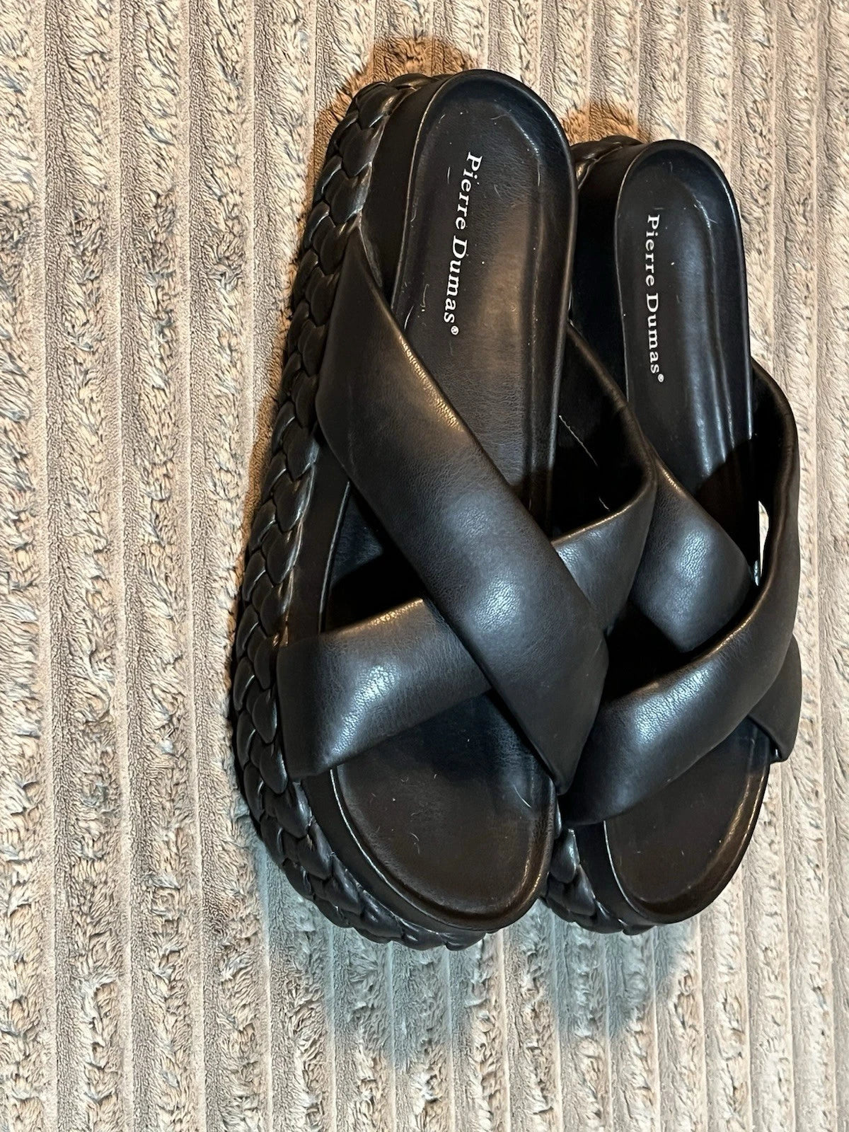 Pierre Dumas Women's slide Style Sandals Black Size 11