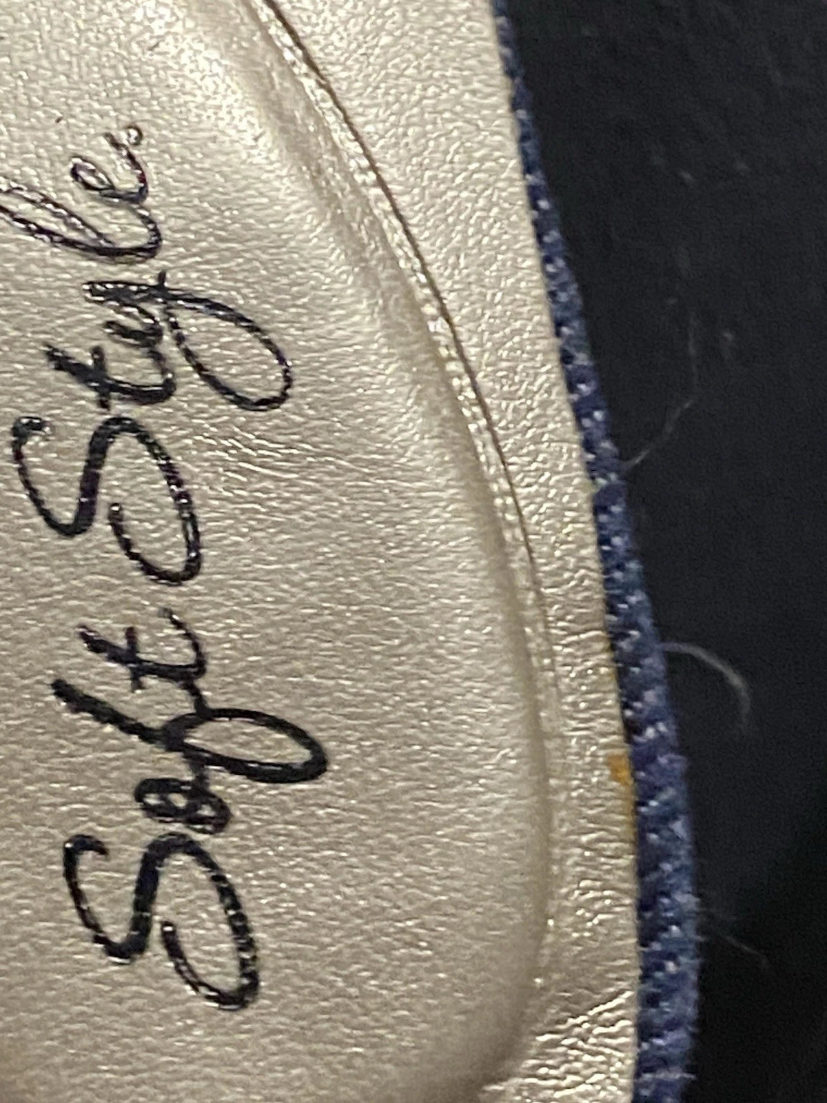 5.5 Hush Puppies Soft Style , Memory Foam, Denim Slip On Sandals. Low Heel