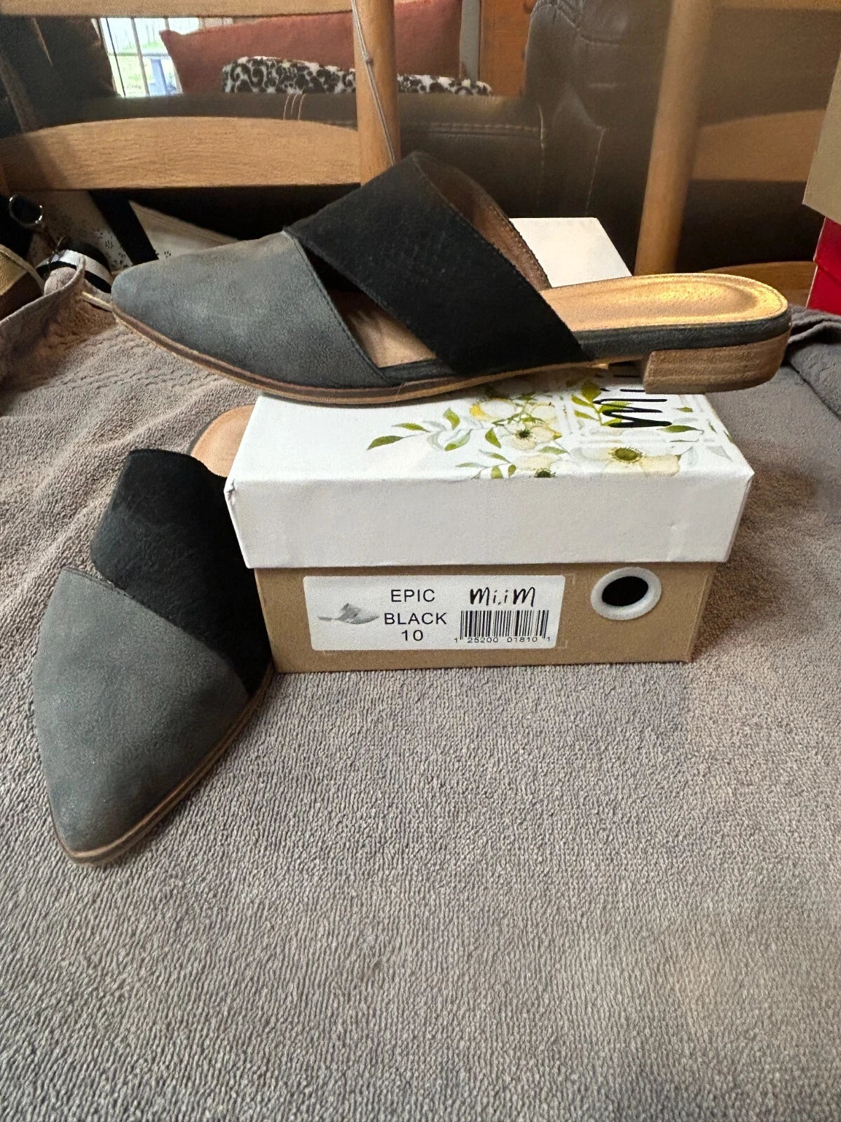 Mimi Mule slides black and grey size 10