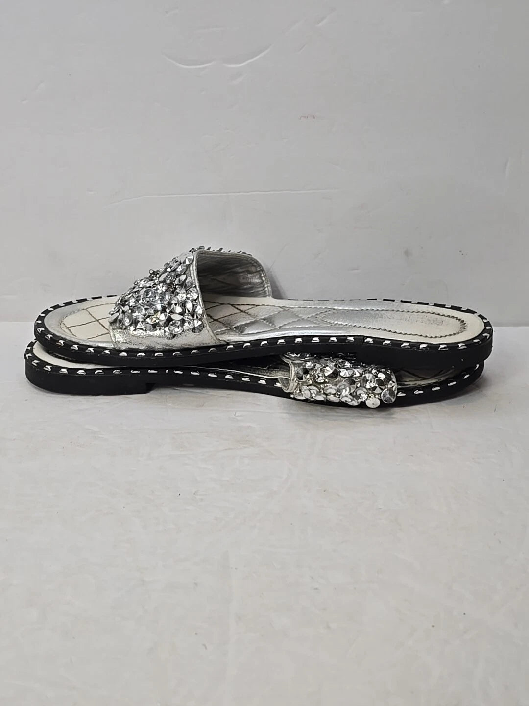 Fashion Nova Sandals Womans 10 Silver Slip On Flats Rhinestones City Club Preppy