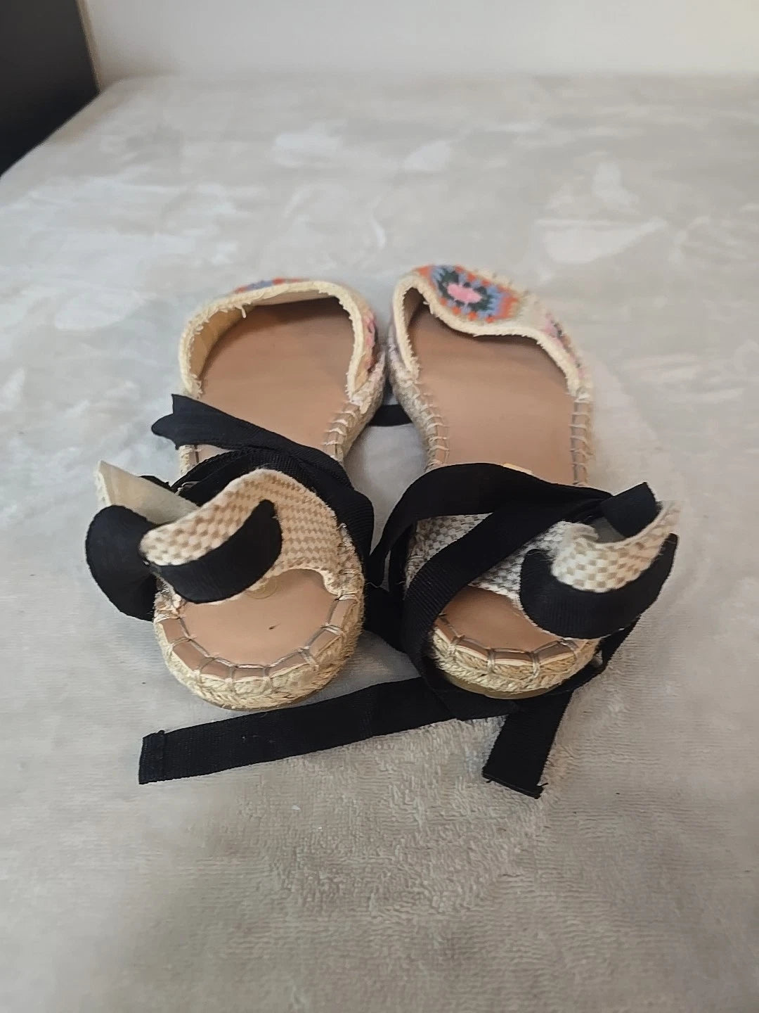 Size 6 Women's Fashionable Lace-up Sandals Size 6 Crocheted Granny Square