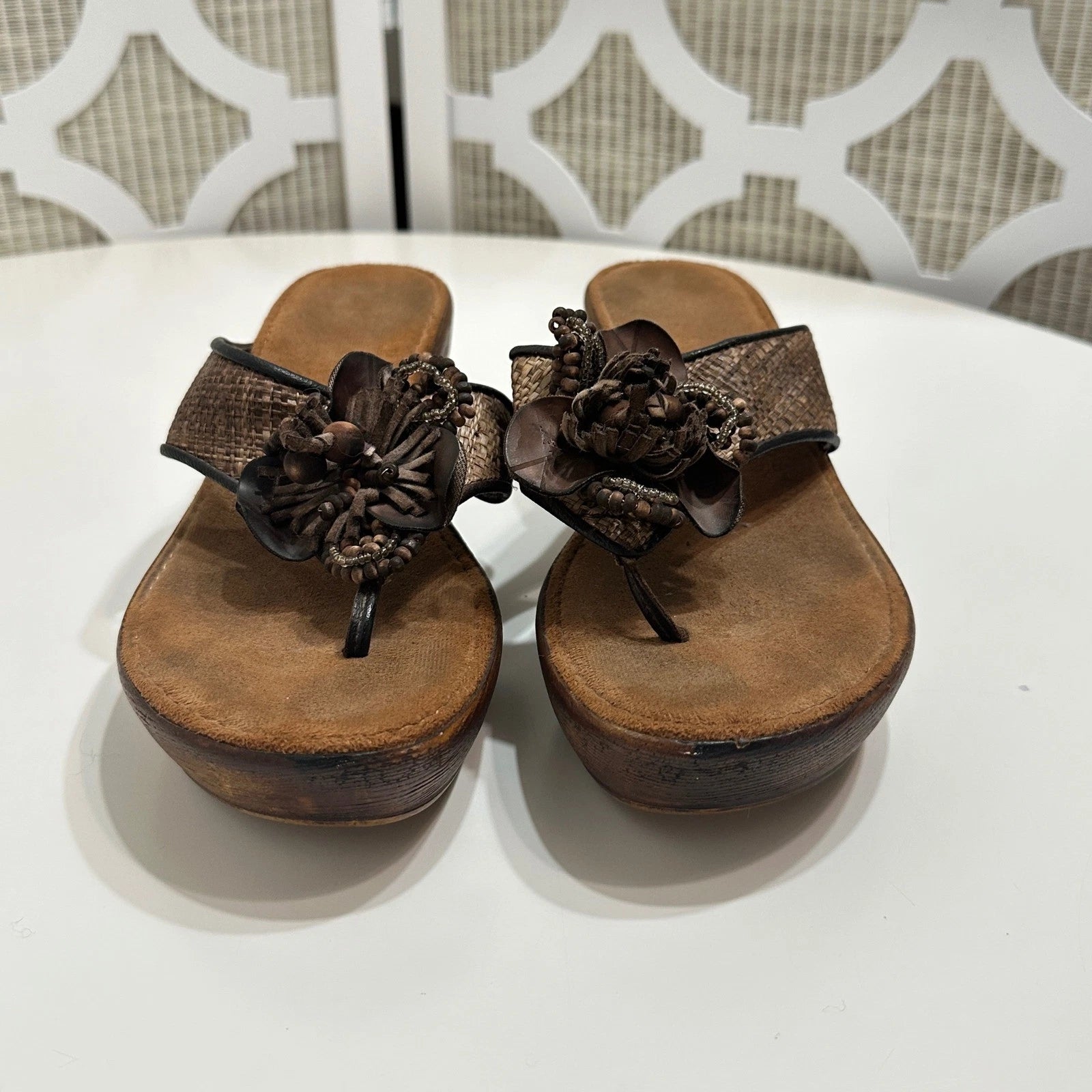 Floral Appliqué Wedge Sandals Women's 7* Made in Italy Thongs Brown Slides Artsy