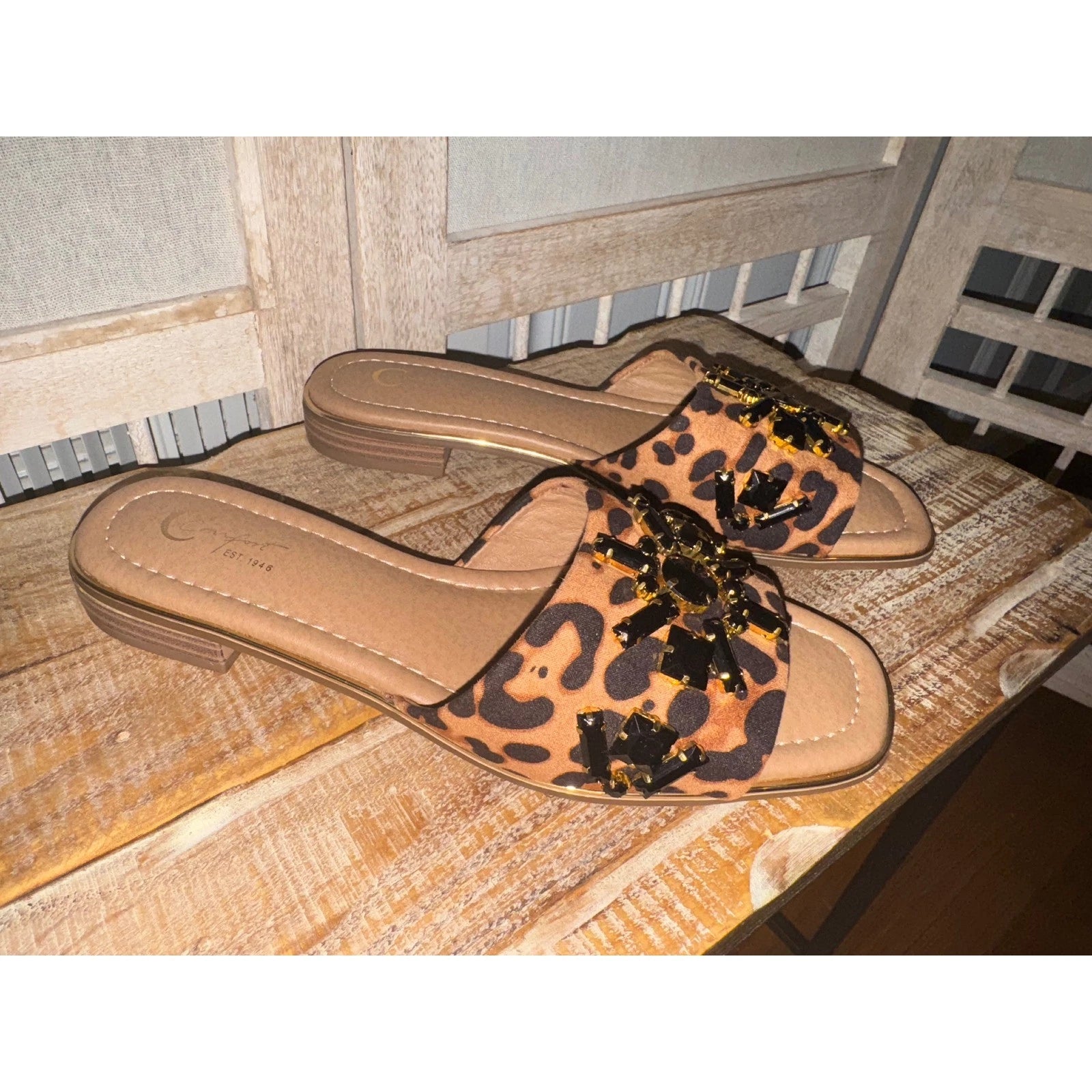 Comfort Est 1946 Leopard Jeweled Embellished Slide Sandals Fashion Shoes Size 7