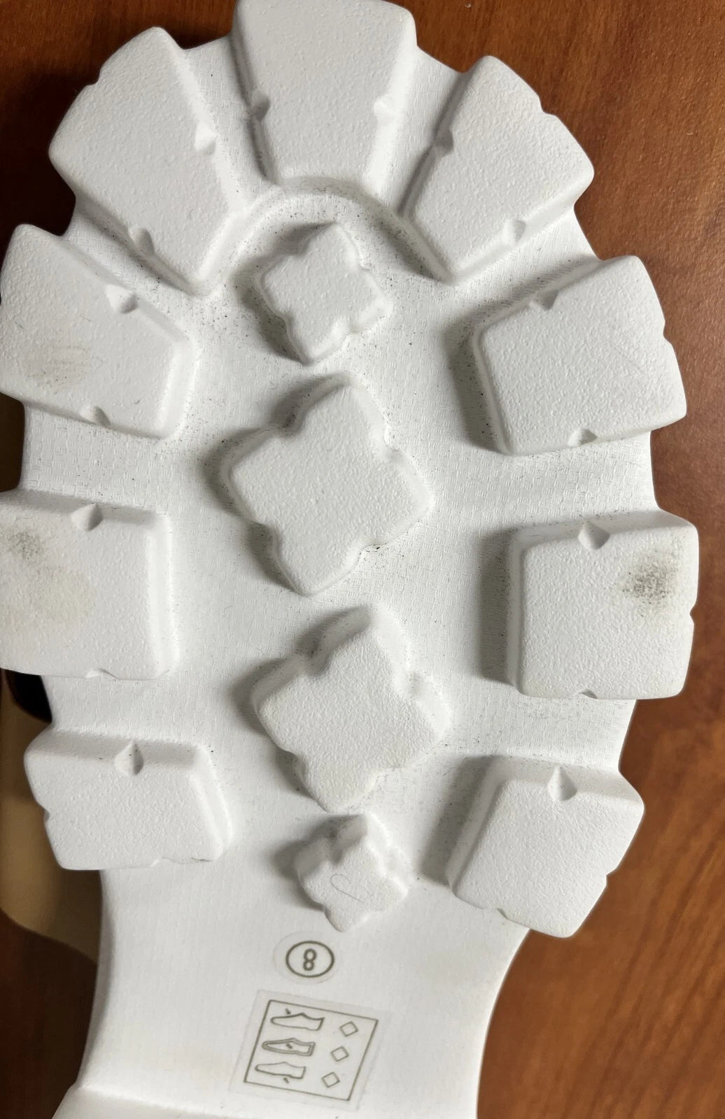 Beast Fashion Brown White Slip On Crossed Strap Sandal Womens Size 8 New