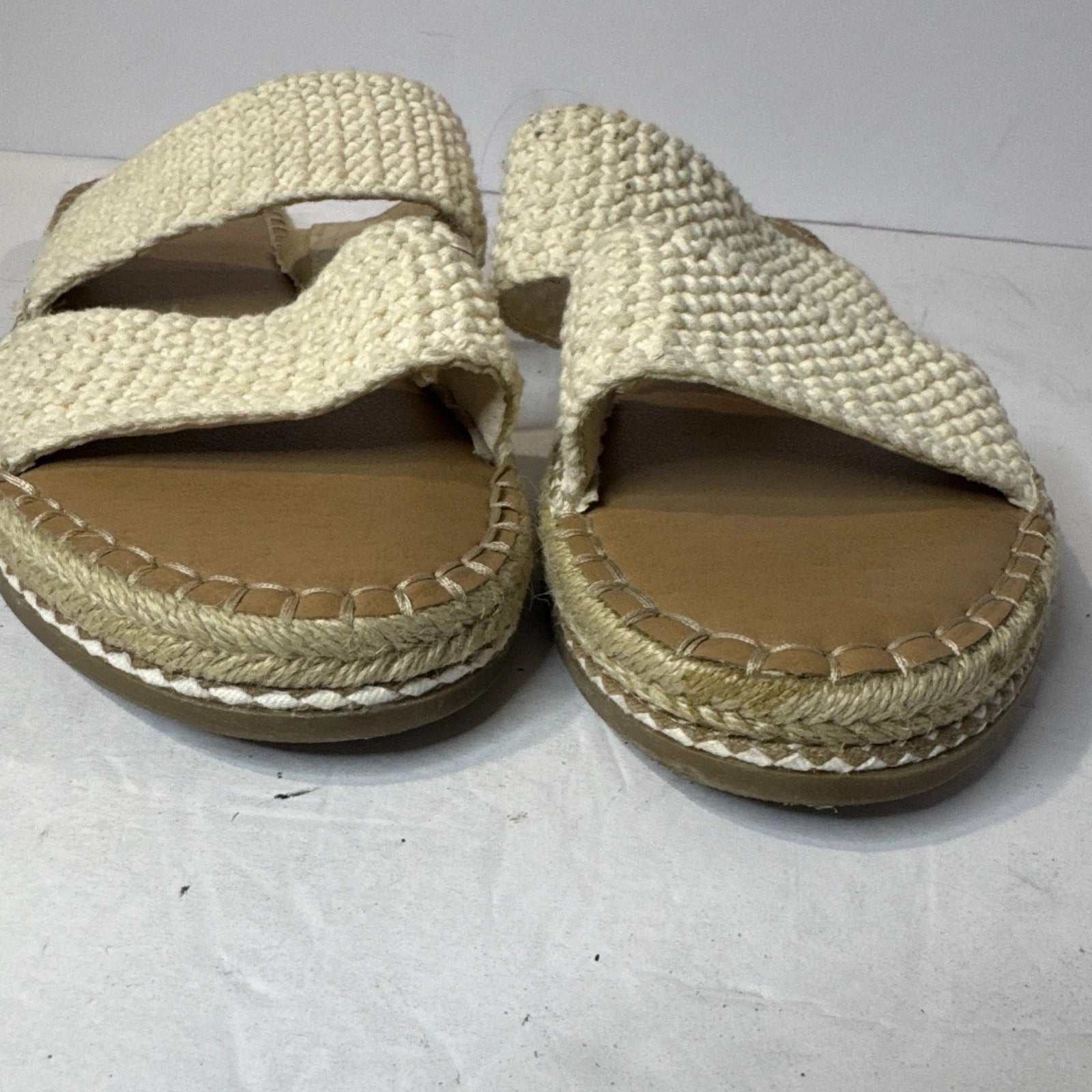 american eagle sandals