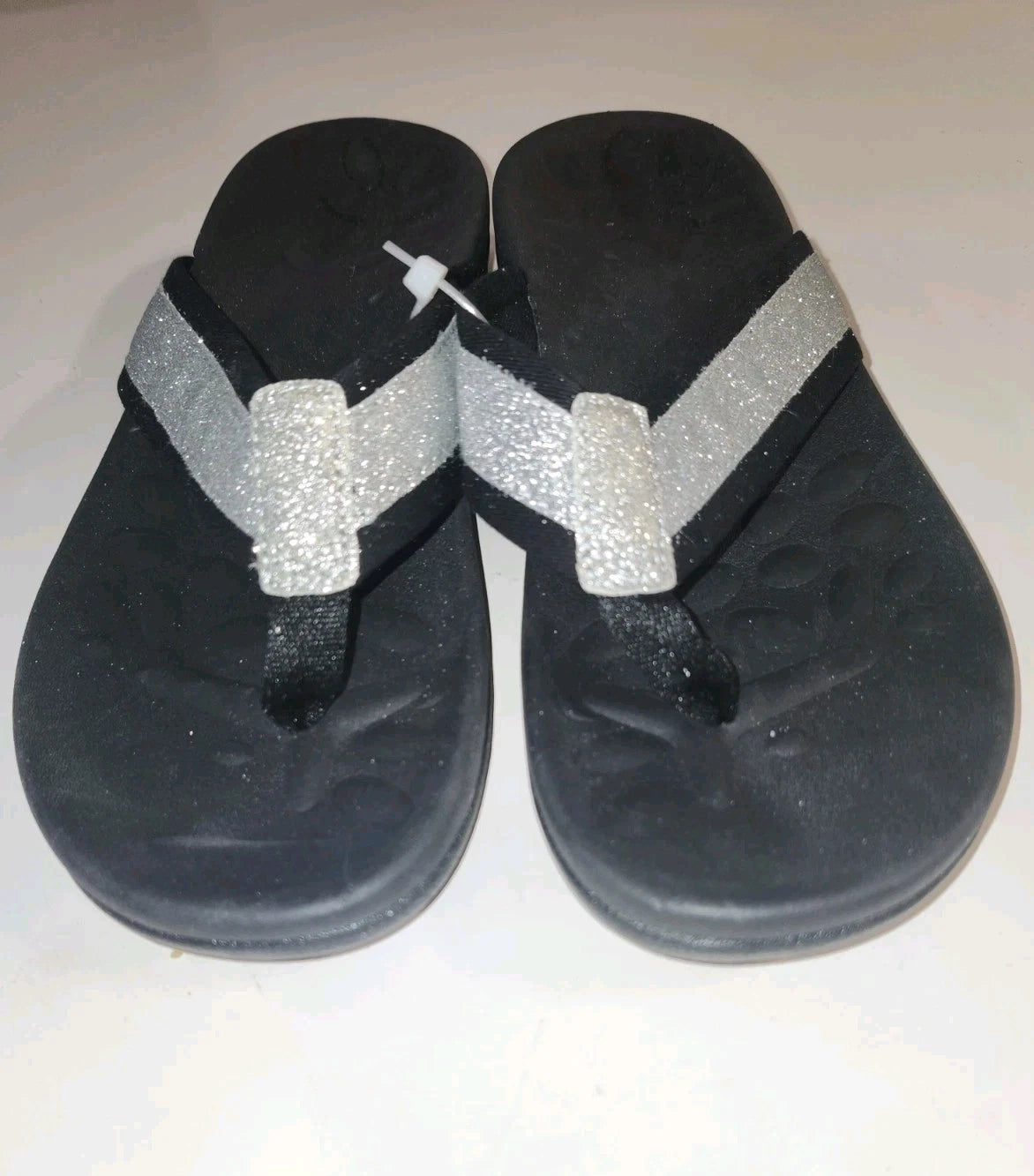 NEW! VIONICA STYLE sz 8 (38) ORTHO SILVER SPARKLE ON BLACK THONG SANDALS  SLIDES