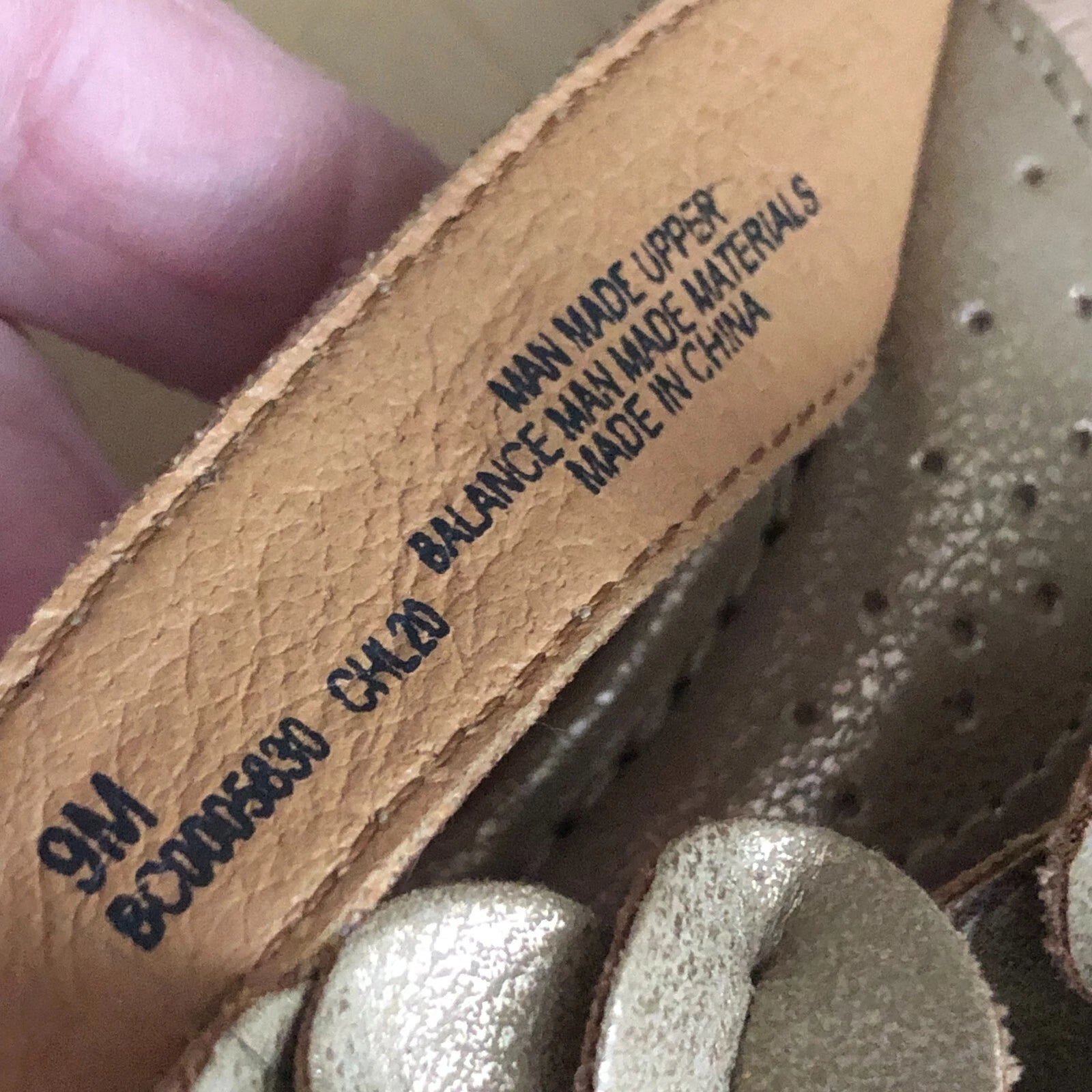 B.O.C Slide Sandals Womens US 9 Gold Metallic Flowers Vegan Leather Flip Flops