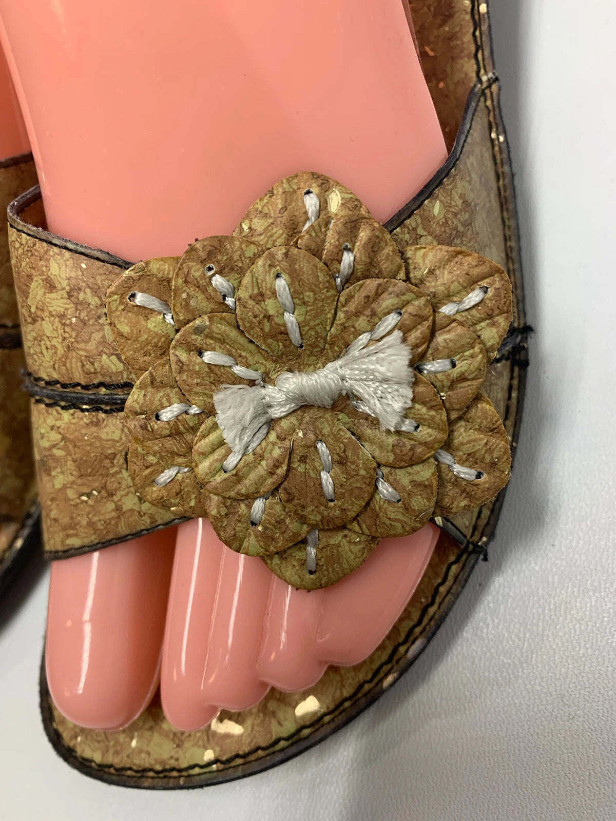 Soft Style Hush Puppies Women's 9M Block Heel Slip-on Slide Sandal