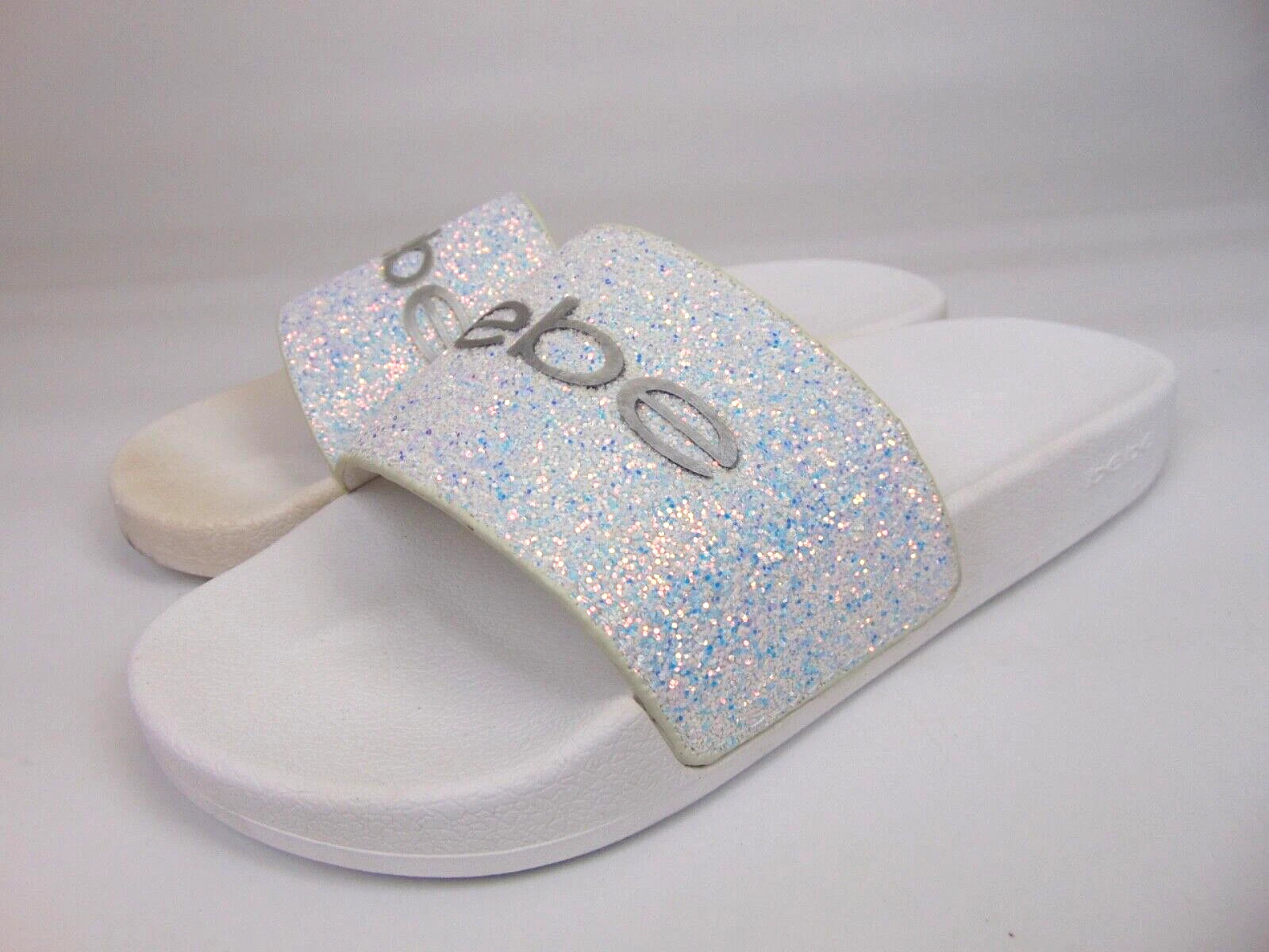 Bebe Womens Fraida Glitter Slide Fashion Sandals Flats Size 7.0 M, White Glitte