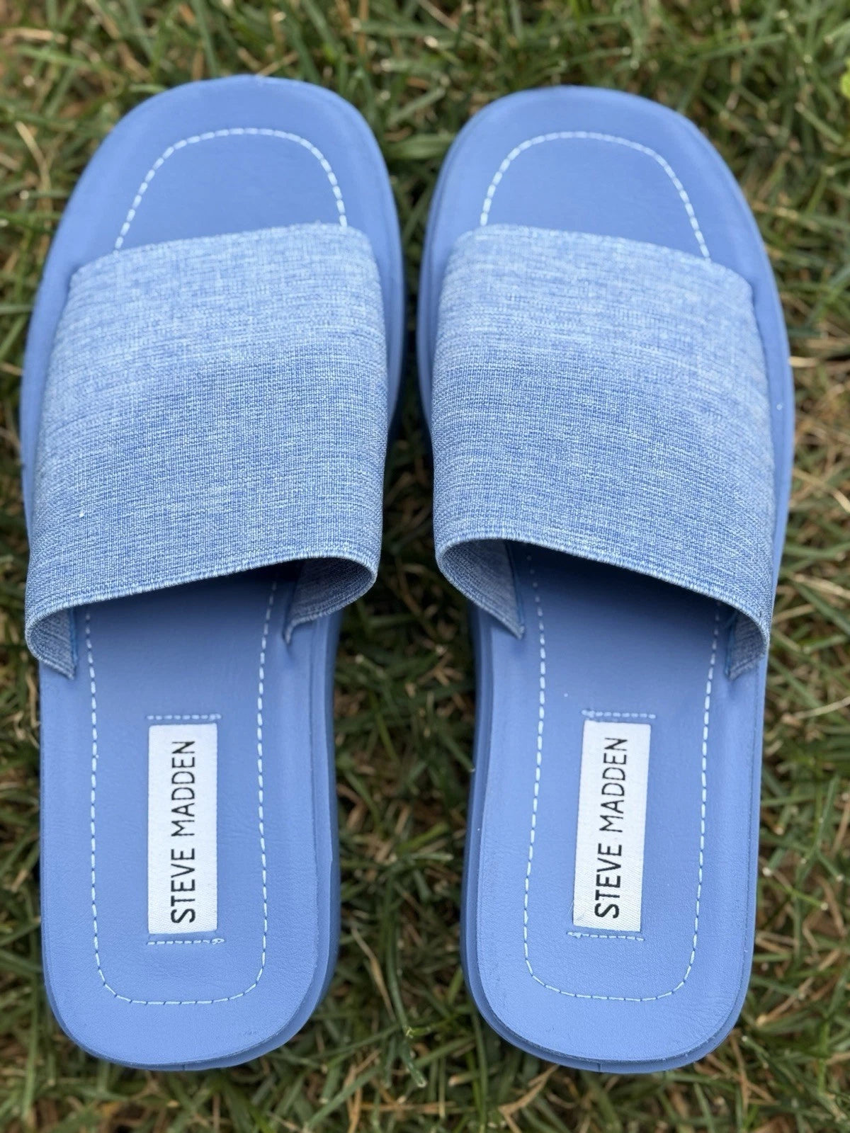 BRAND NEW! Steve Madden 90s style sandals