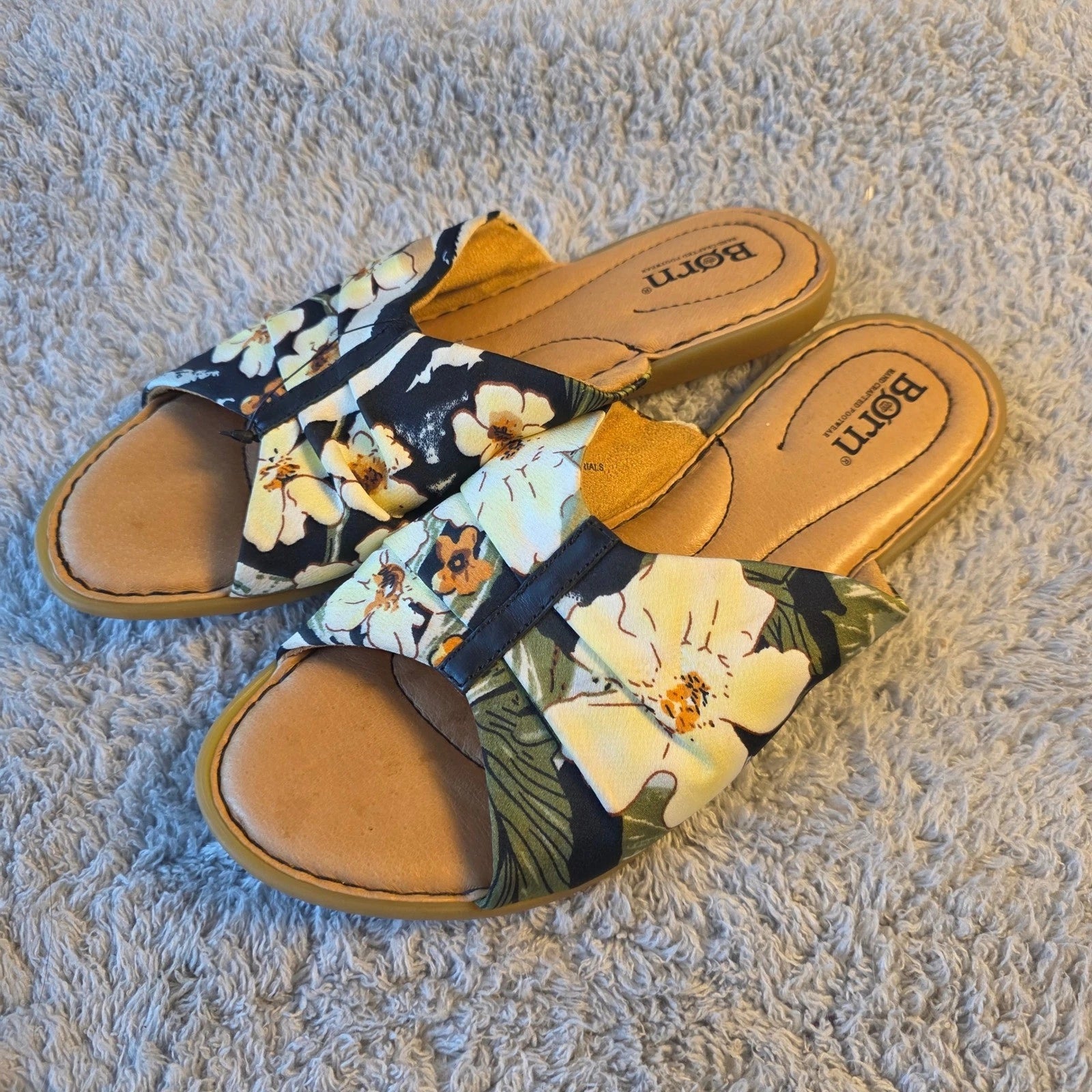 Born Women's Floral Fabric Leather Slides Sandals Comfort Casual Shoes Sz 8M NEW