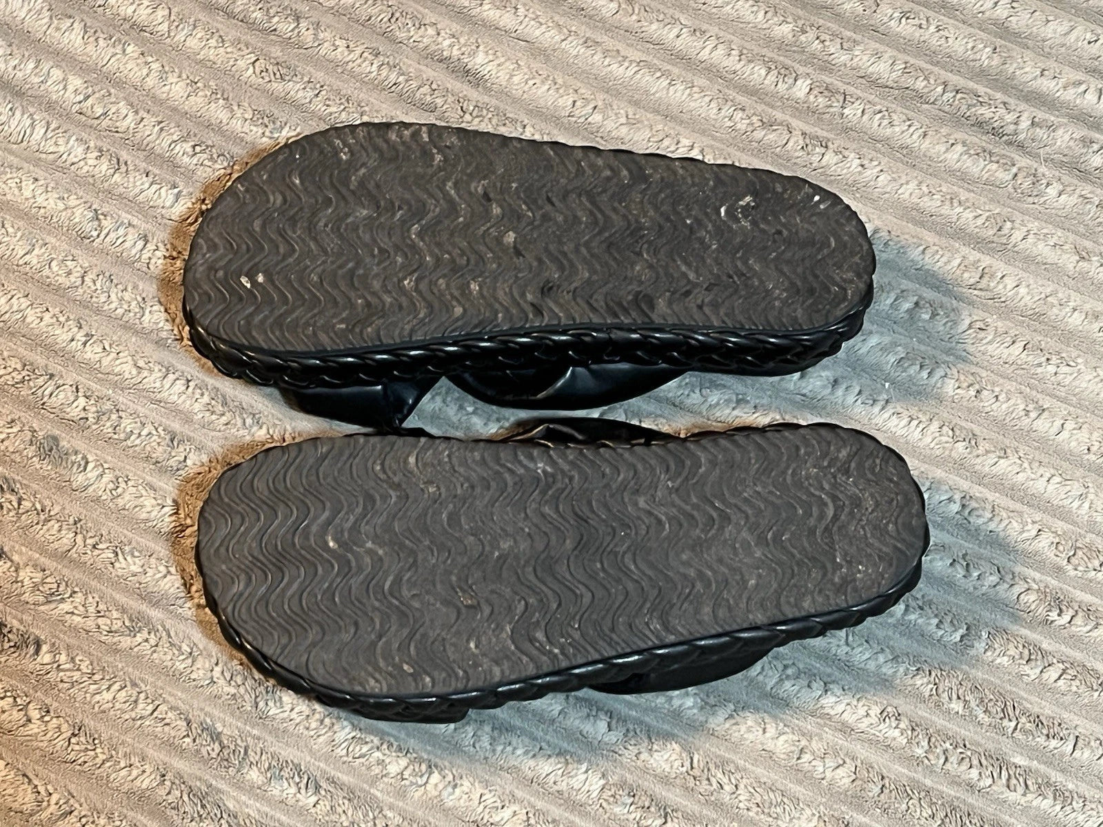 Pierre Dumas Women's slide Style Sandals Black Size 11