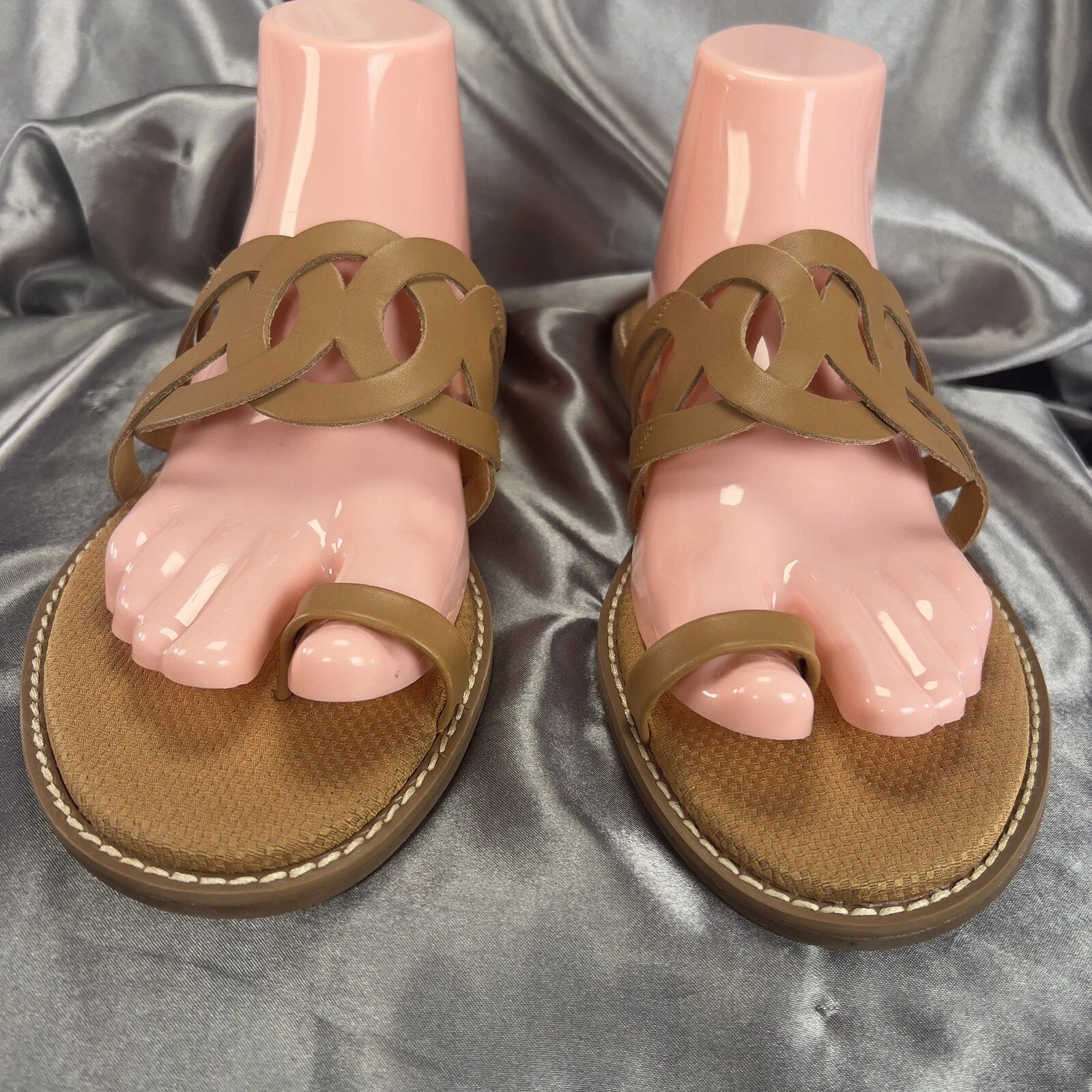 Crown Vintage Aravedi Sandals Women’s 11 Tan Cognac Toe Loop Summer Fashion Shoe