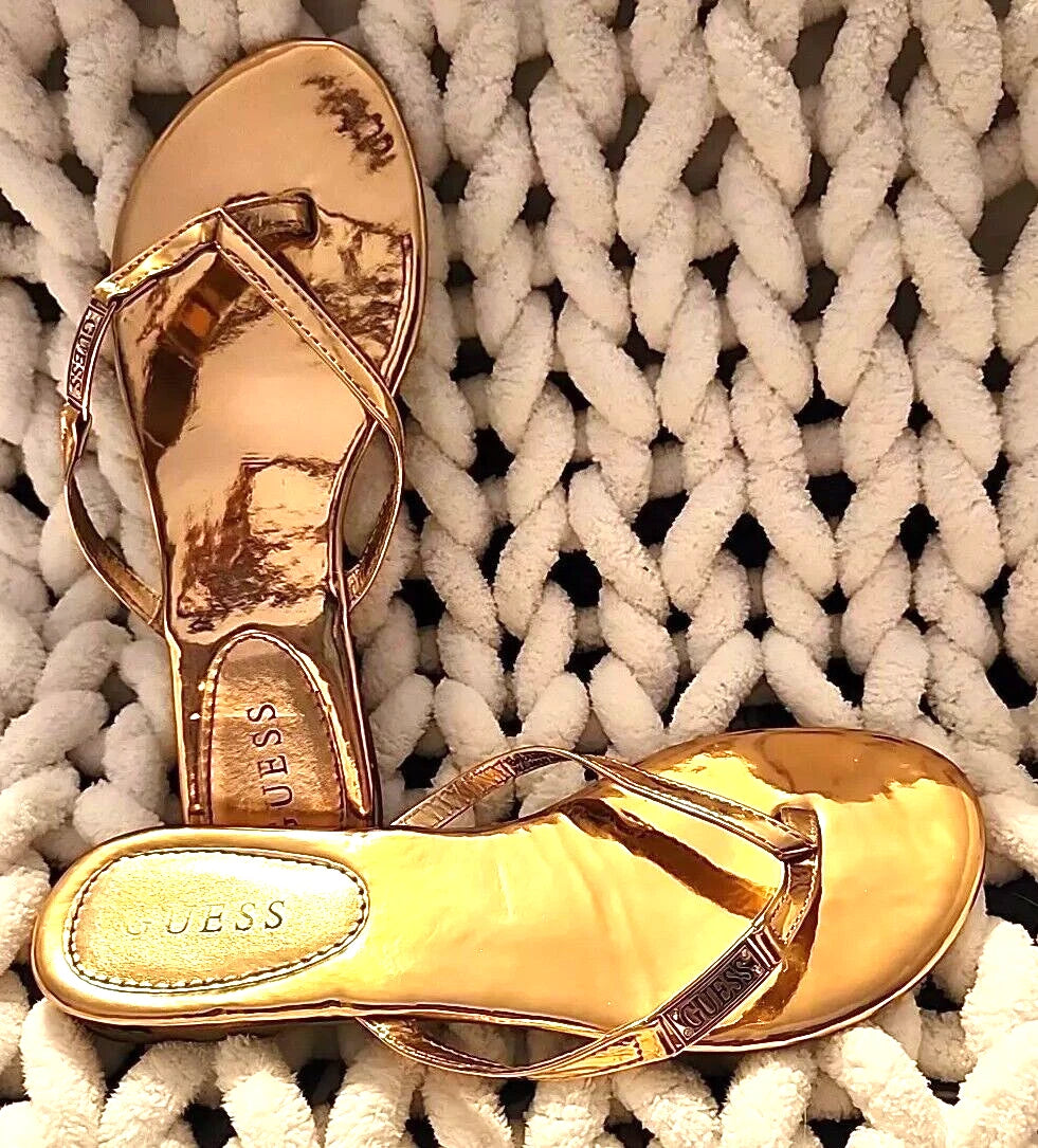 GUESS Sandals Gold Flip Flop Thong Style 8M Rhinestone Bling Dressy Or Casual