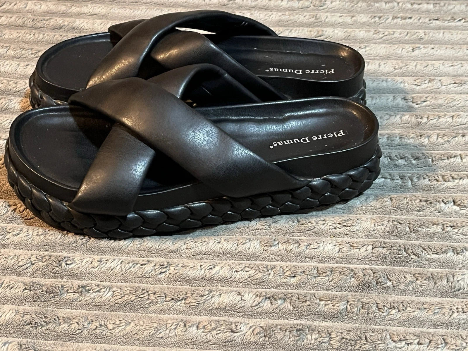 Pierre Dumas Women's slide Style Sandals Black Size 11