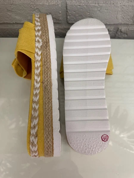 Jsaierl Women Yellow Open Toe Fashion Sandals