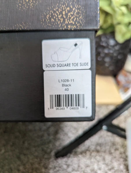 NEW - LITA by Ciara Solid Square Toe Black Leather Women's Size 40