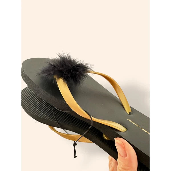NEW INC International Concepts Black Feather Thong Sandals Womens Size 6/7