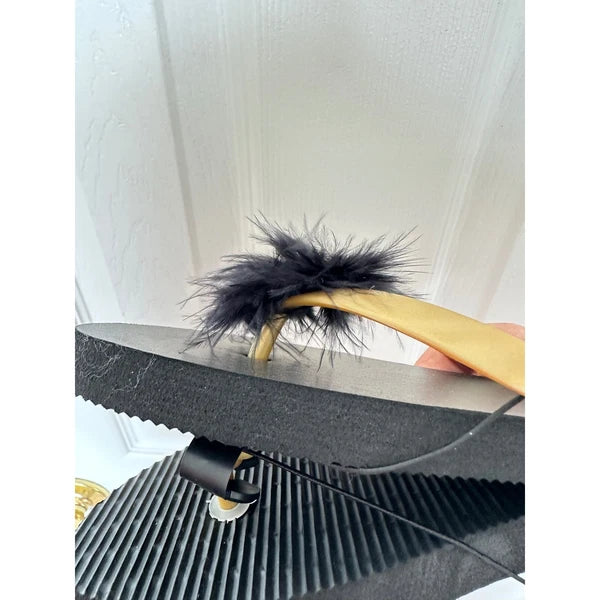 NEW INC International Concepts Black Feather Thong Sandals Womens Size 6/7