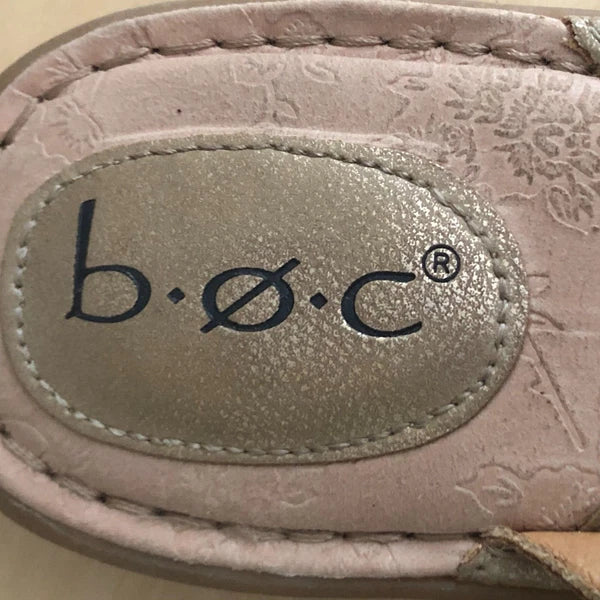 B.O.C Slide Sandals Womens US 9 Gold Metallic Flowers Vegan Leather Flip Flops